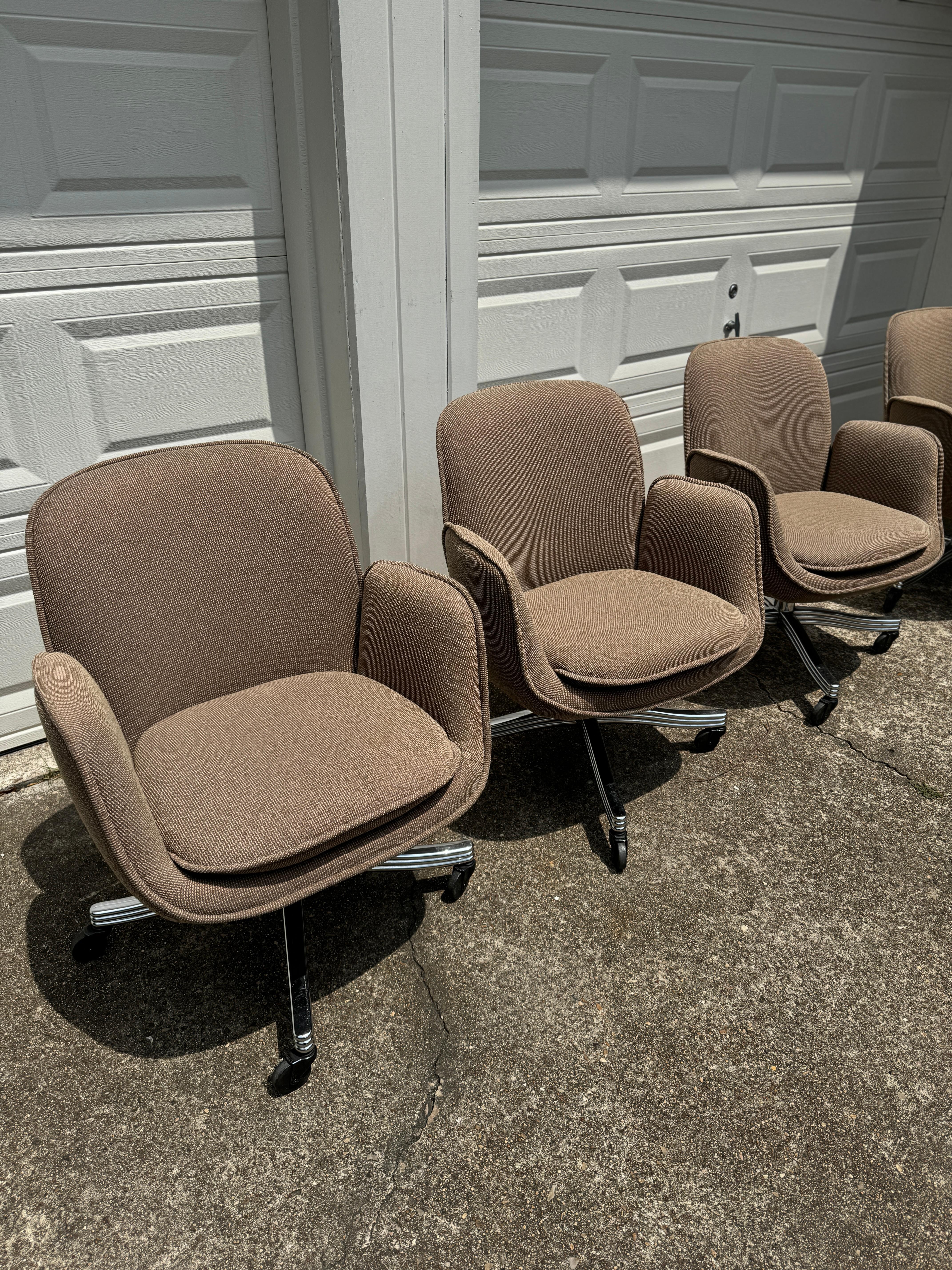 Super comfy set of 4 bucket office chairs by Faultess Doerner, circa 1970s For Sale 2