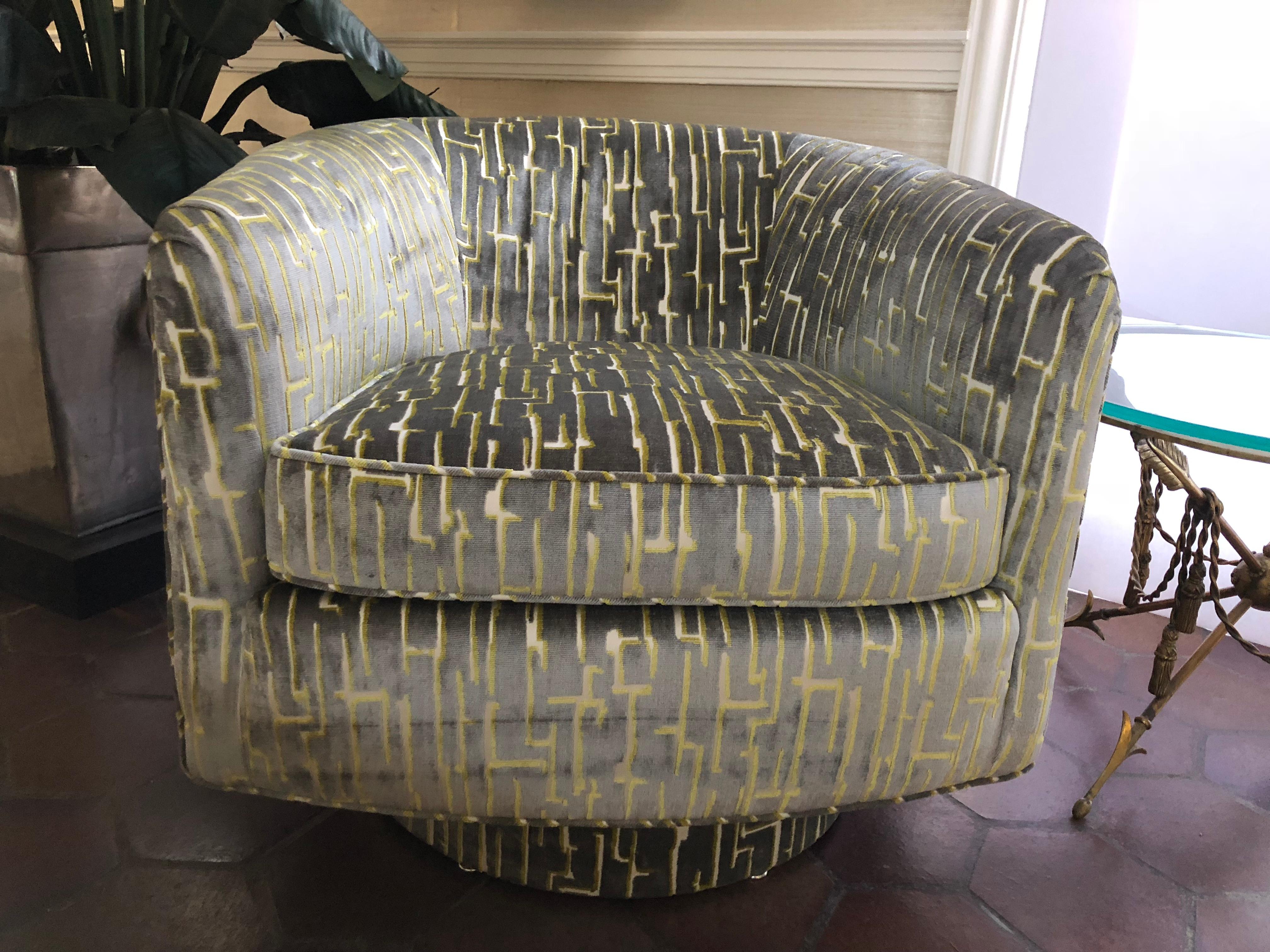 Super cool pair of Milo Baughman style 360 degree swivel chairs in new cut velvet upholstery in a grey and chartreuse geometric pattern. Seat height is 18 arm height is 24 seat depth is 21 seat interior width is 20.