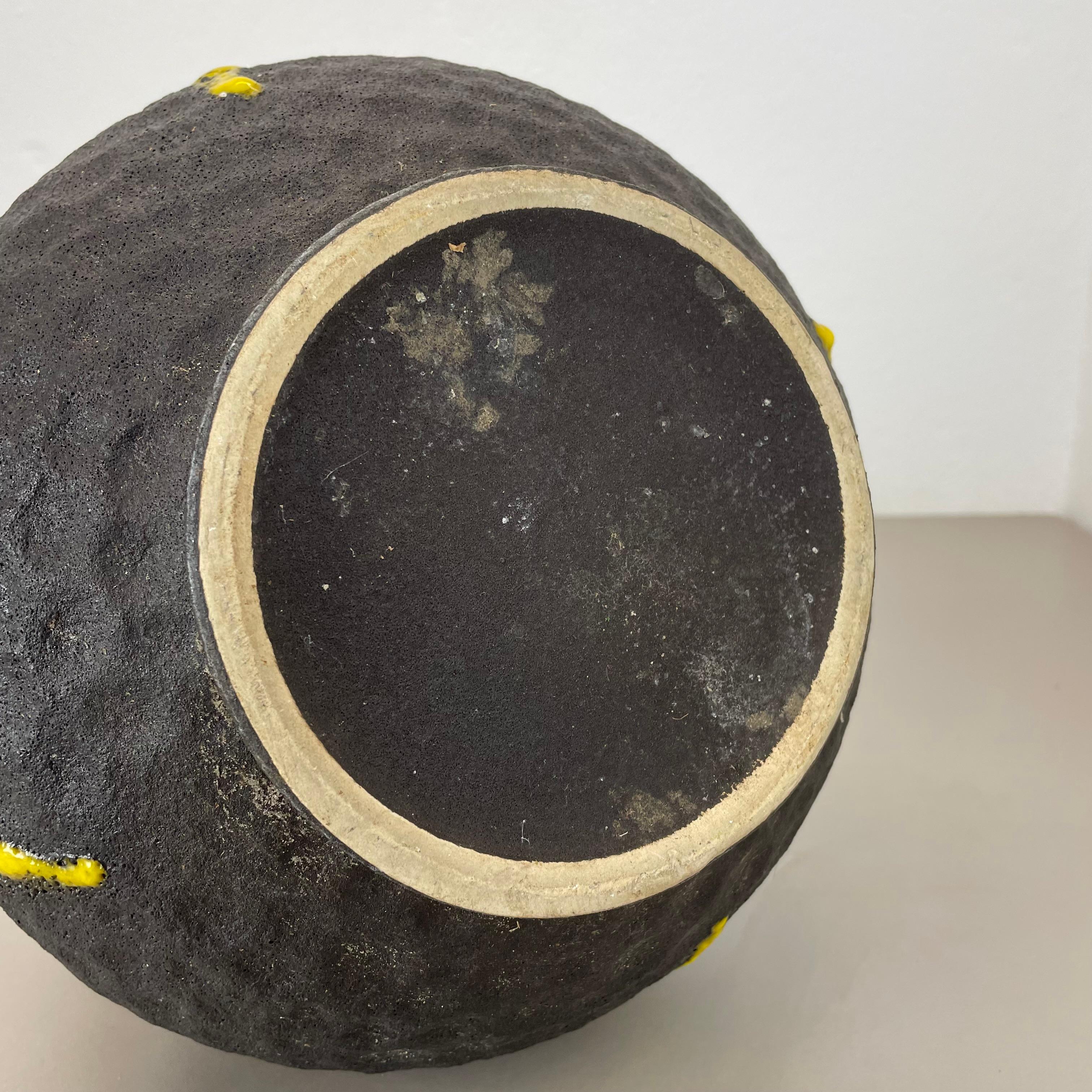 super crusty large 41cm Fat Lava Pottery Vase by Fohr Ceramics, Germany, 1970s For Sale 15