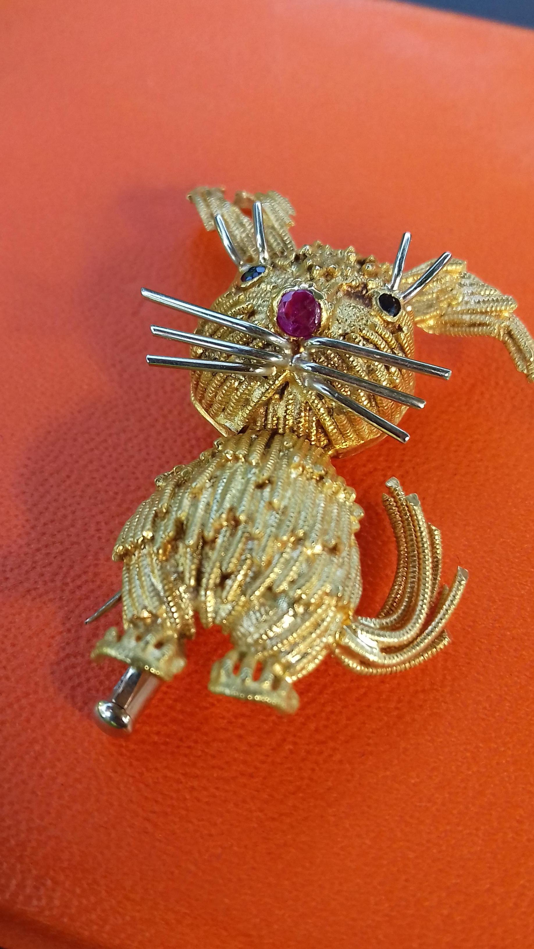 Super Cute Brooch in Yellow and White Gold Rabbit Easter For Sale 8