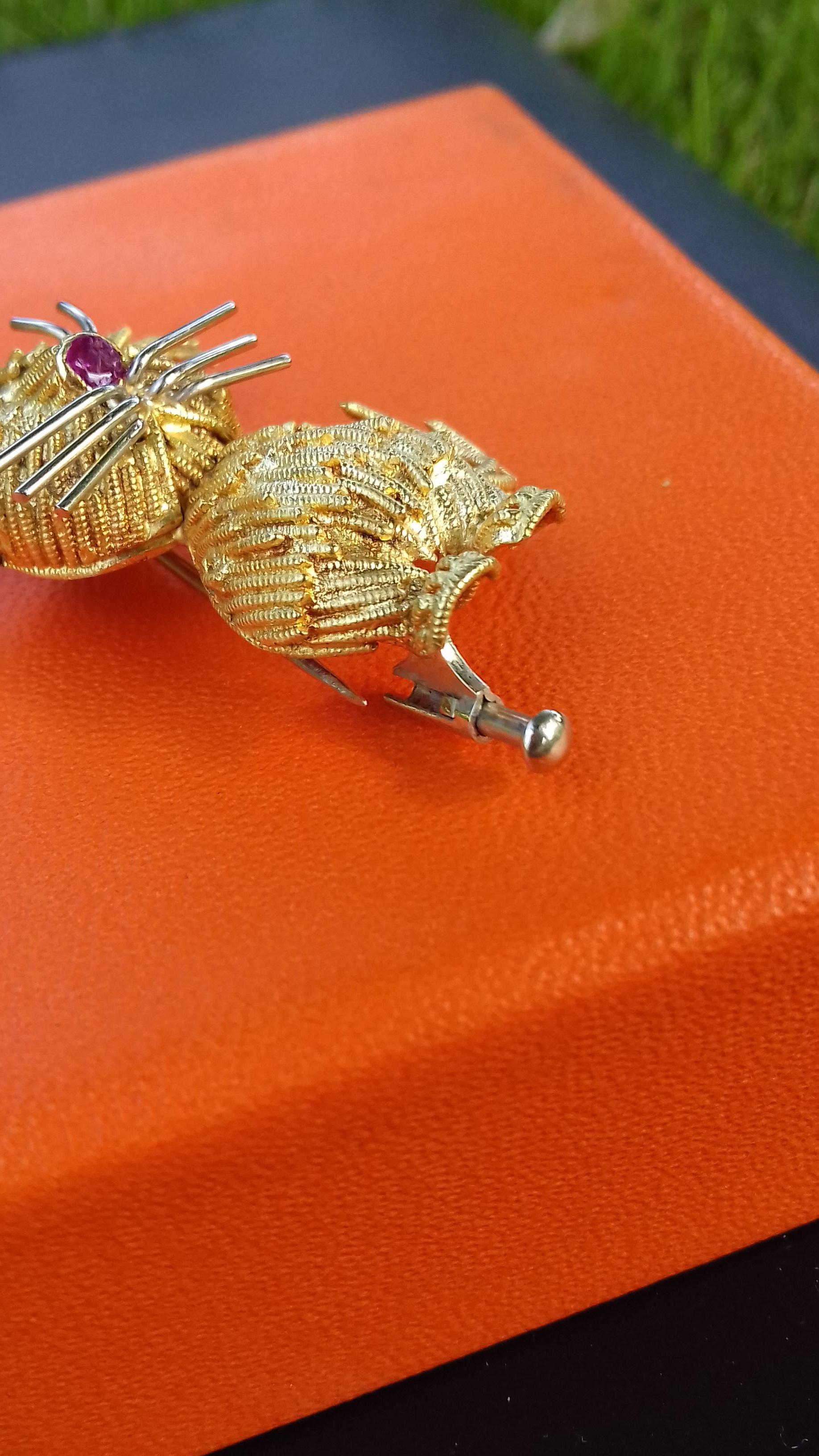 Super Cute Brooch in Yellow and White Gold Rabbit Easter For Sale 10