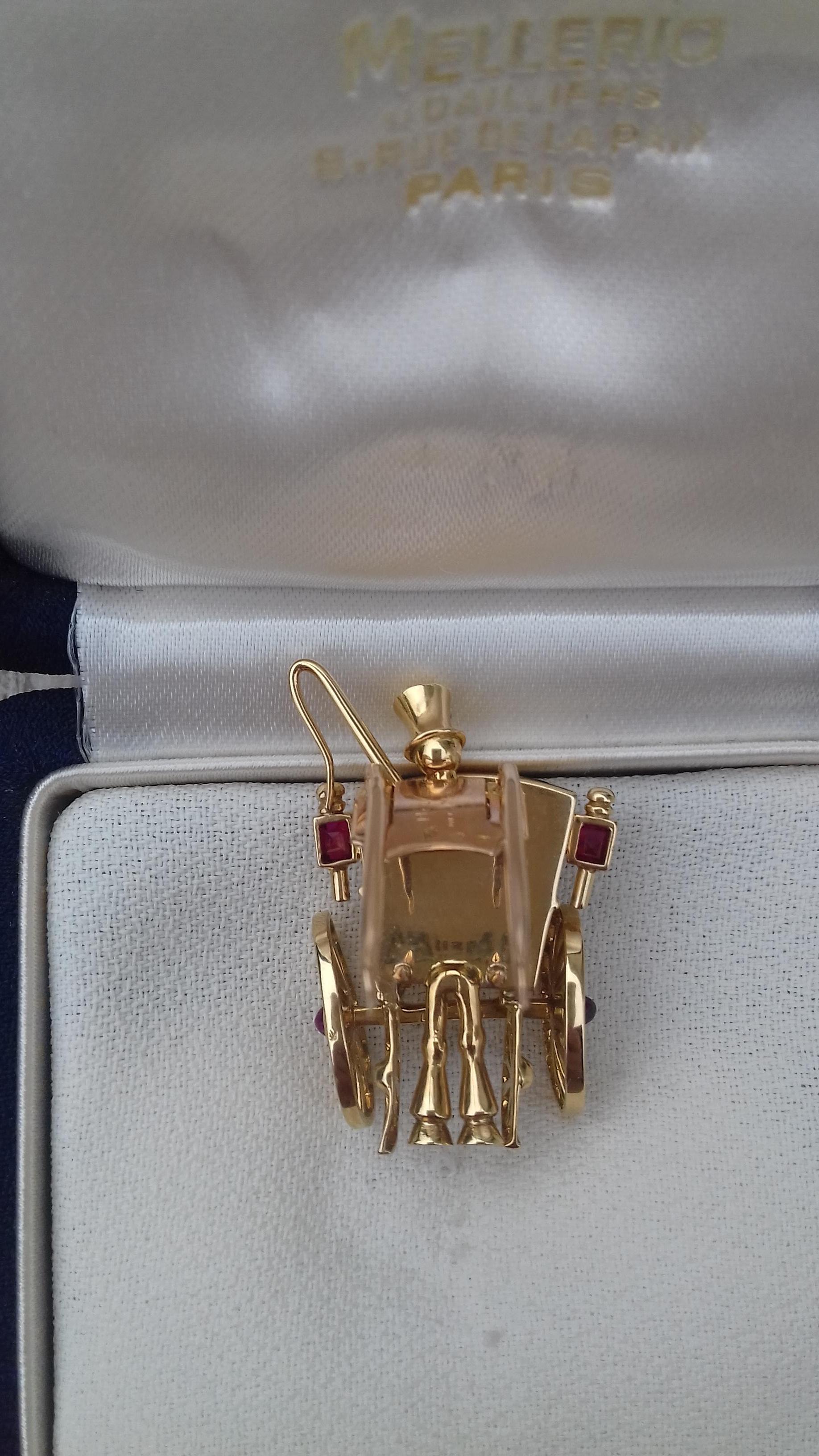 Super Cute Brooch Rear of a carriage and coachman MELLERIO dits MELLER Gold 18k For Sale 12
