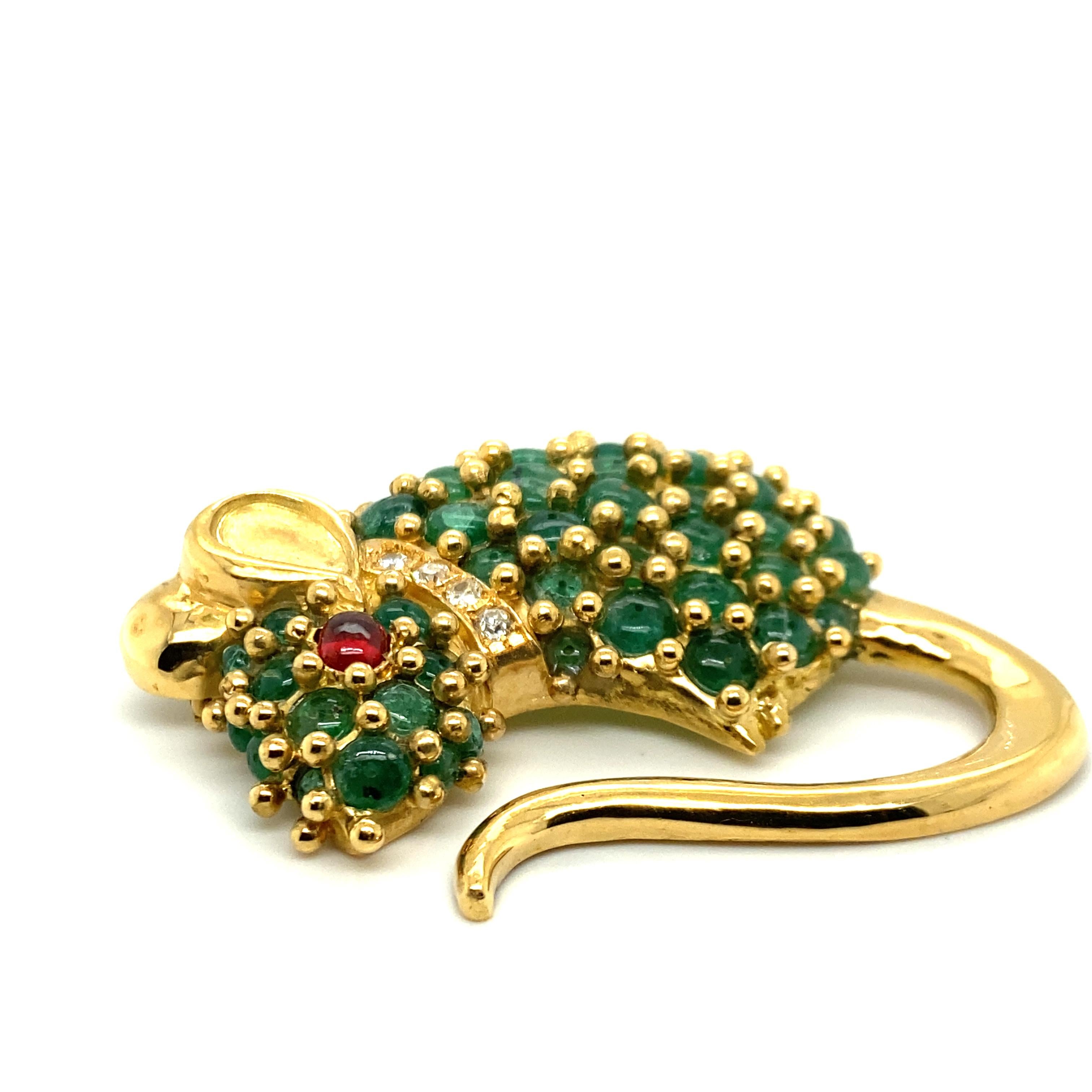 Super Cute Emerald, Diamond, and Garnet Mouse in 18 Karat Yellow Gold In Good Condition In Lucerne, CH