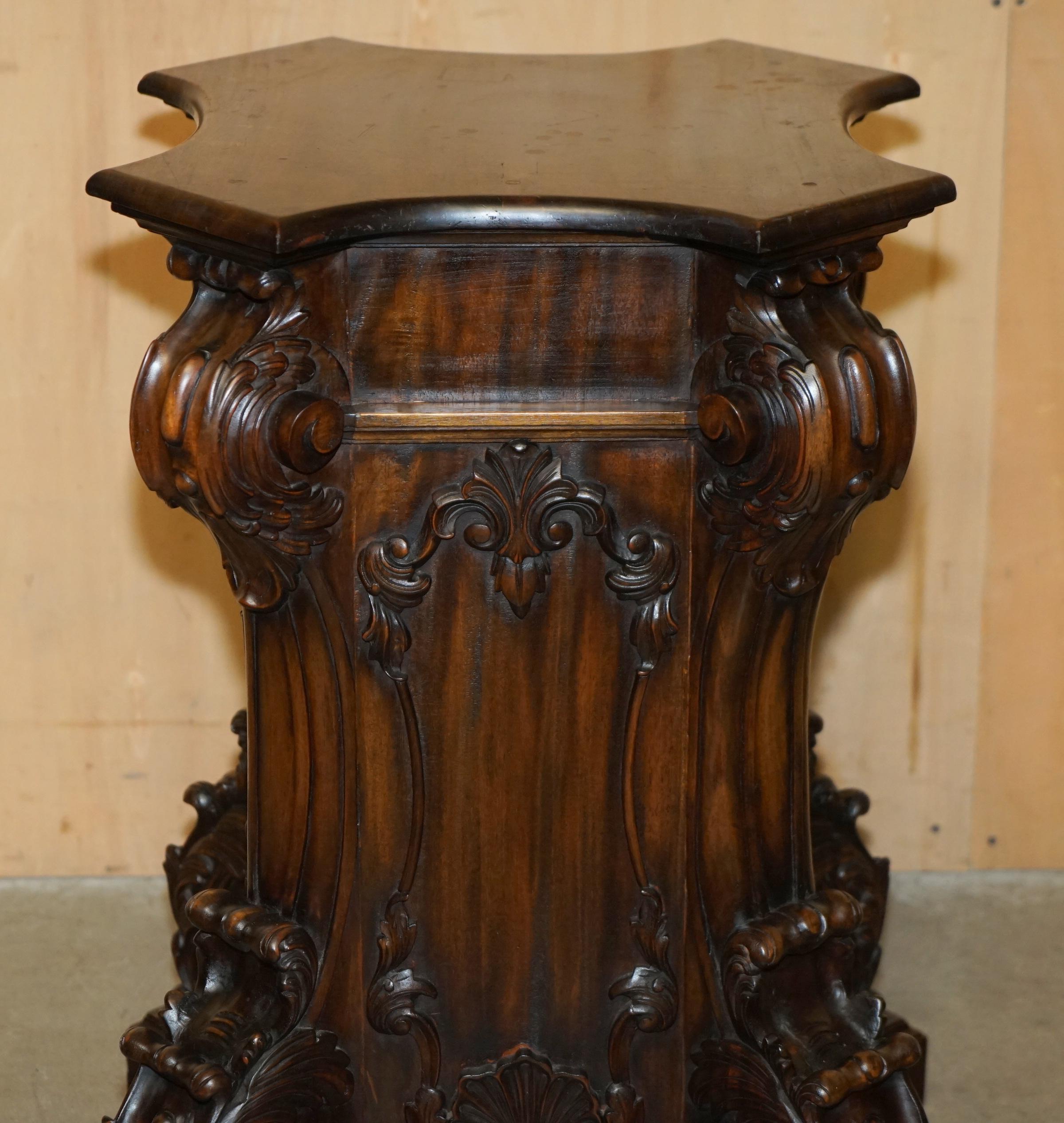 Victorian SUPER DECORATIVE ANTIQUE FLAMED HARDWOOD HEAVILY CARVED DiSPLAY PEDESTAL For Sale