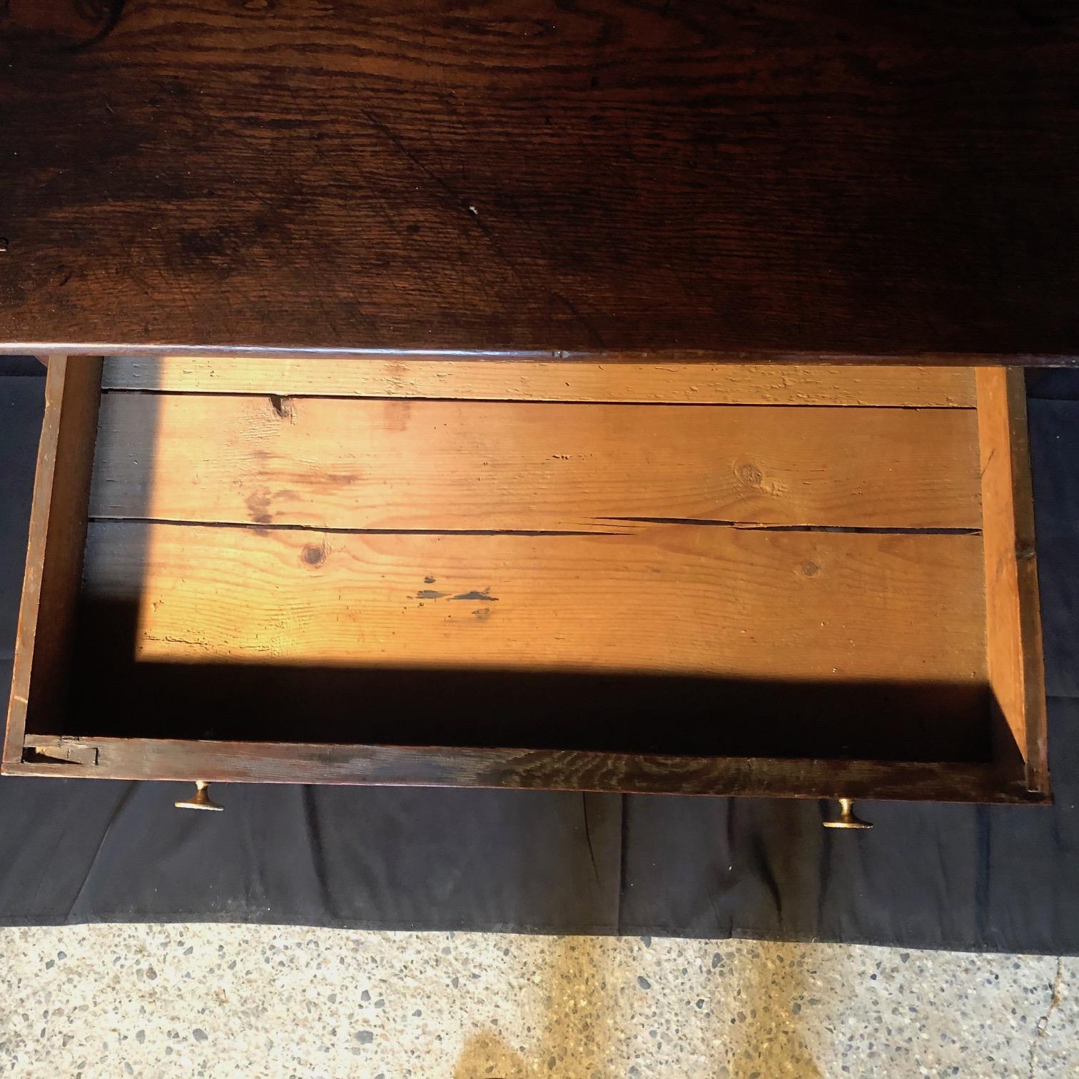 Super Early Continental Oak Side Table or Nightstand In Good Condition For Sale In Hopewell, NJ