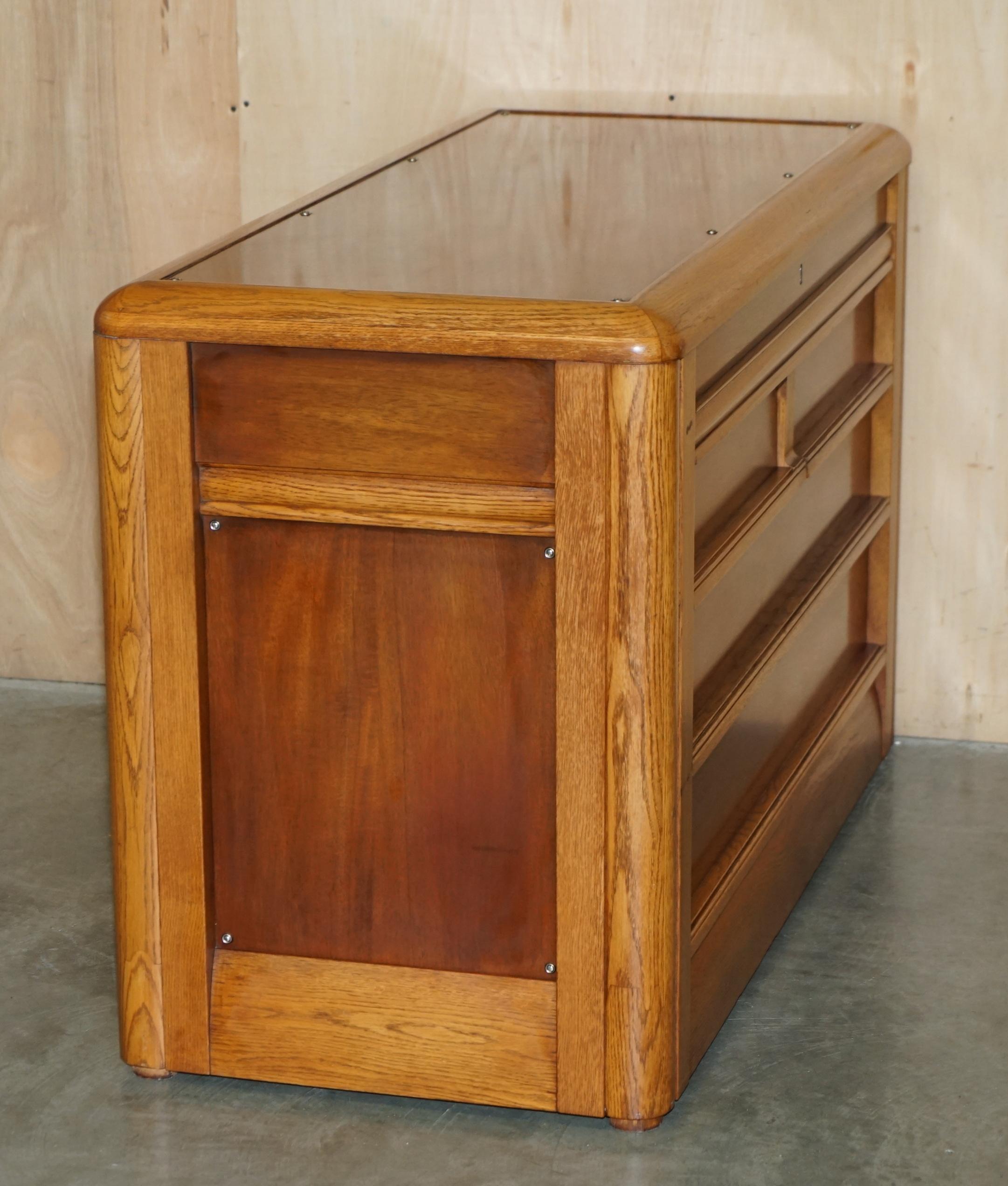 CASSETTIERA SUPER ELEGANTE IN LEGNO DURO E QUERCIA DI Ralph Lauren SiDEBOARD in vendita 2