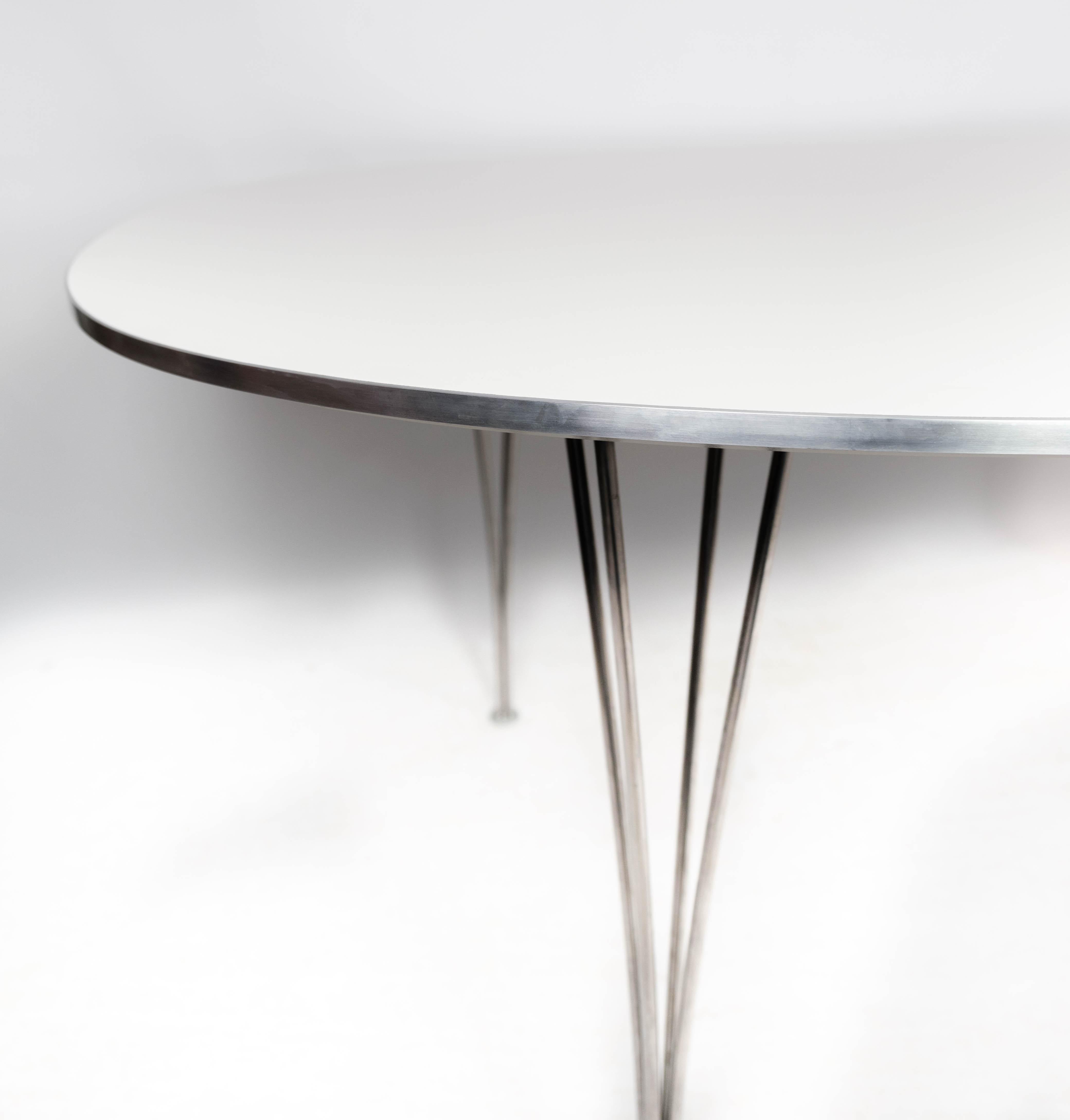 Scandinave moderne Super table de salle à manger Ellipse conçue par Piet Hein à partir de 1998 en vente