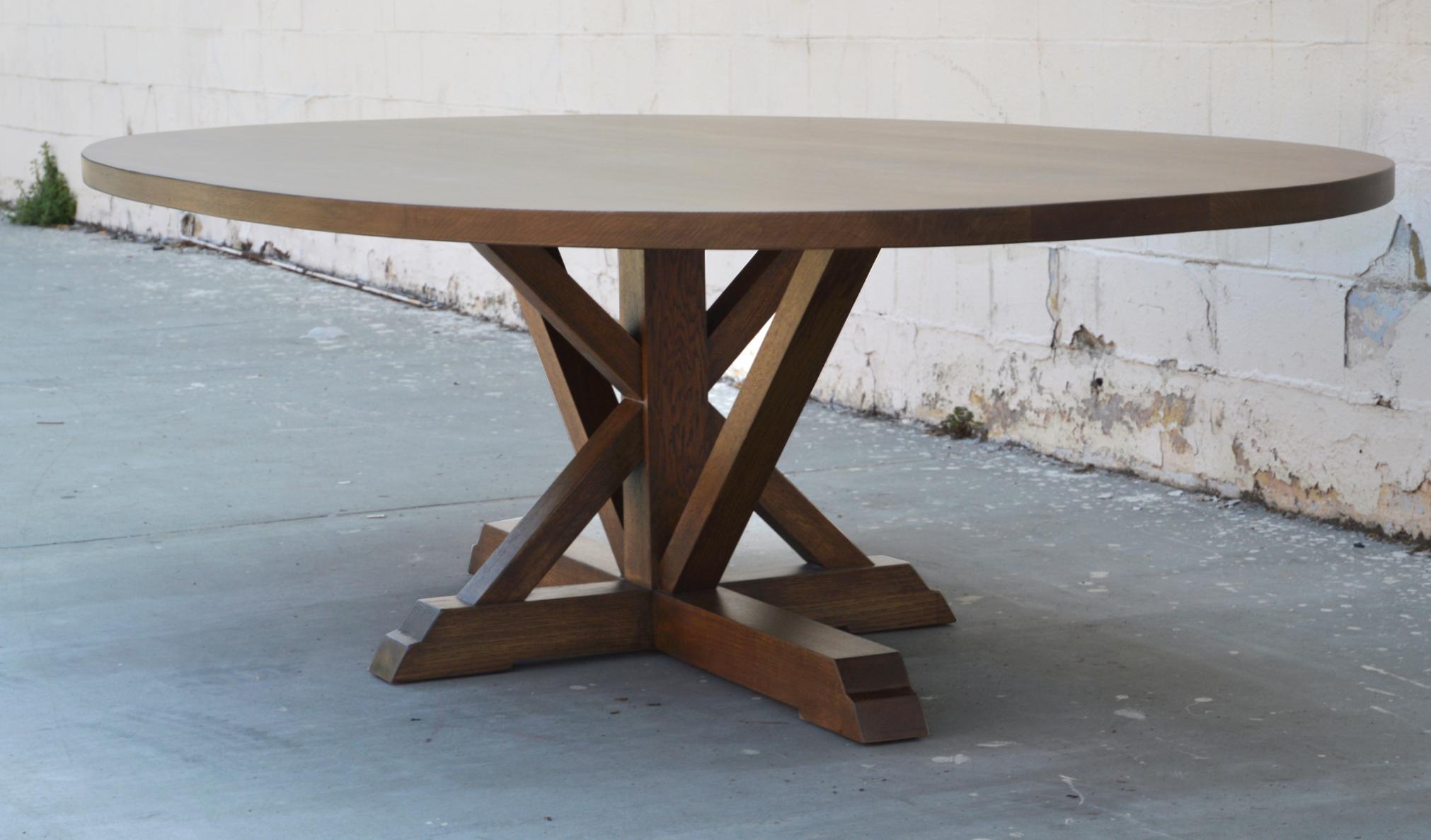 Hilda Dining Table Made from Rift Sawn Oak  For Sale 3