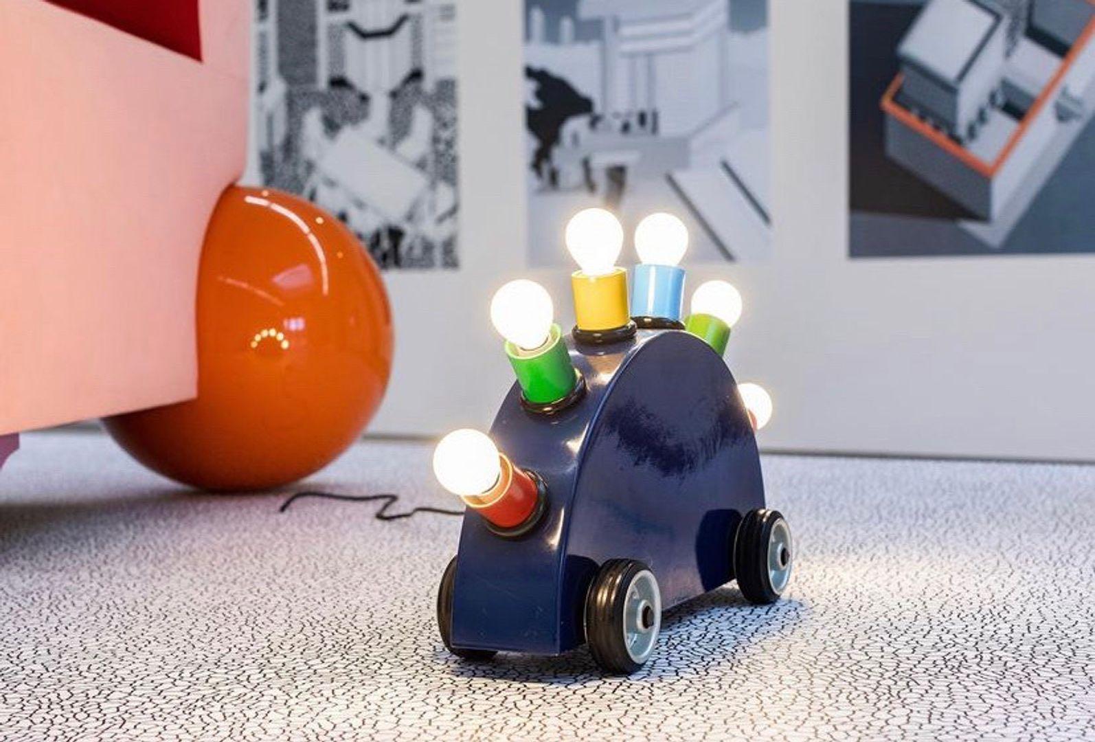 Super Floor or table lamp by Memphis, Martine Bedin For Sale 5