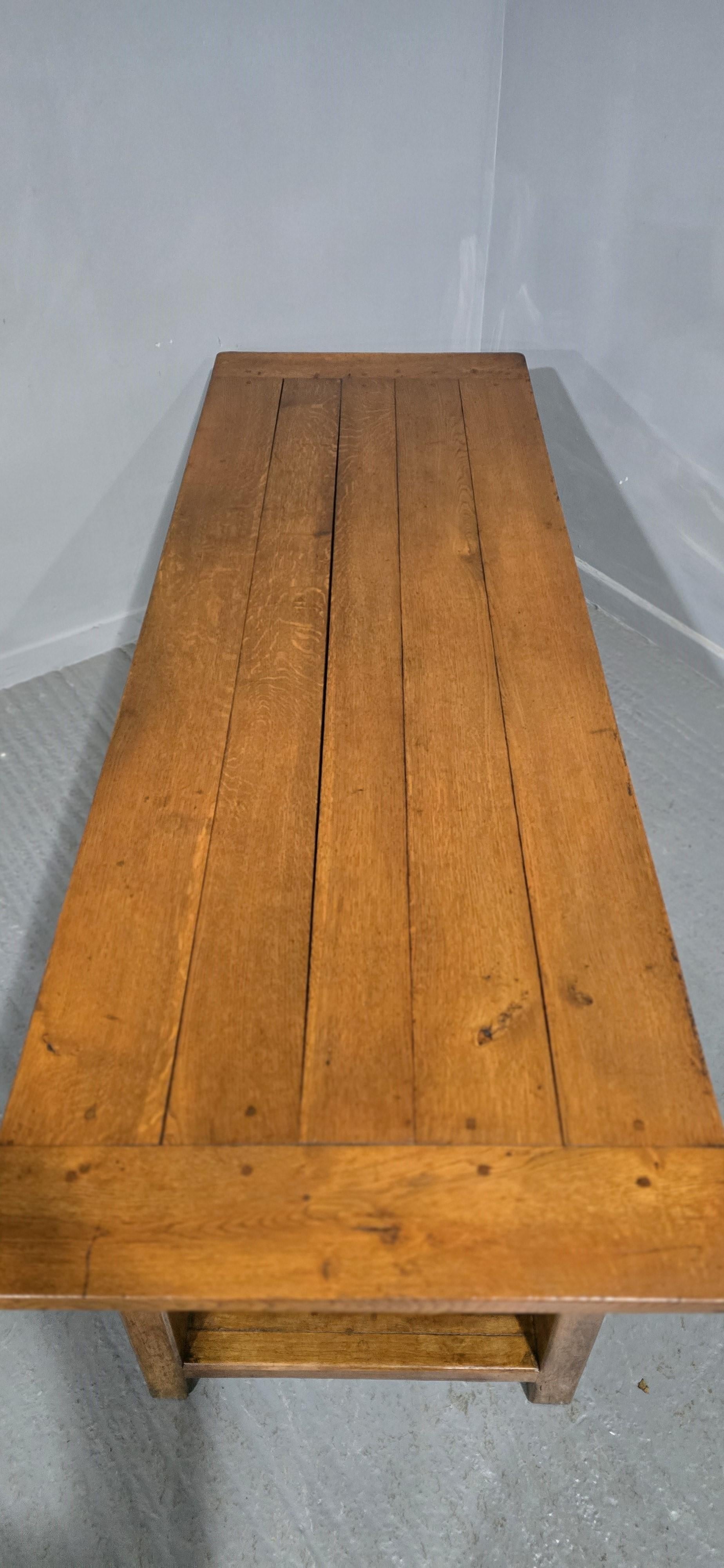 Super table à manger de cuisine de style rustique français à rétrécir en vente 5