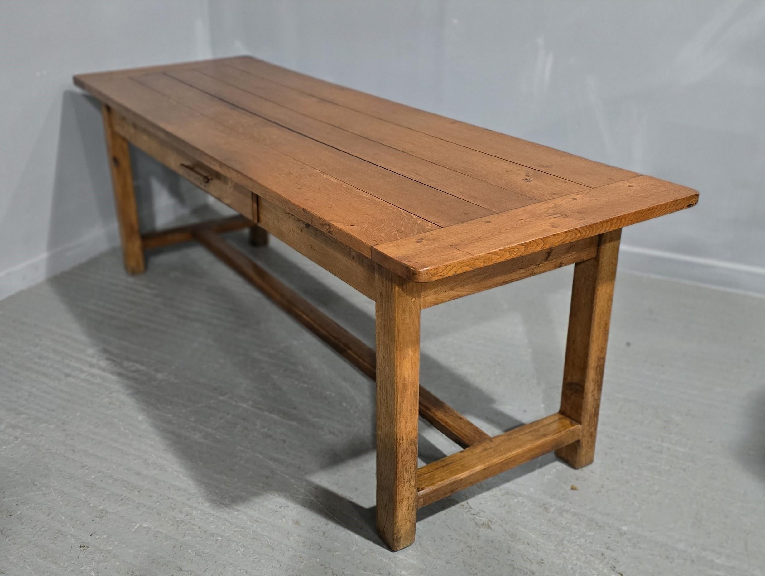 Super table à manger de cuisine de style rustique français à rétrécir en vente 8