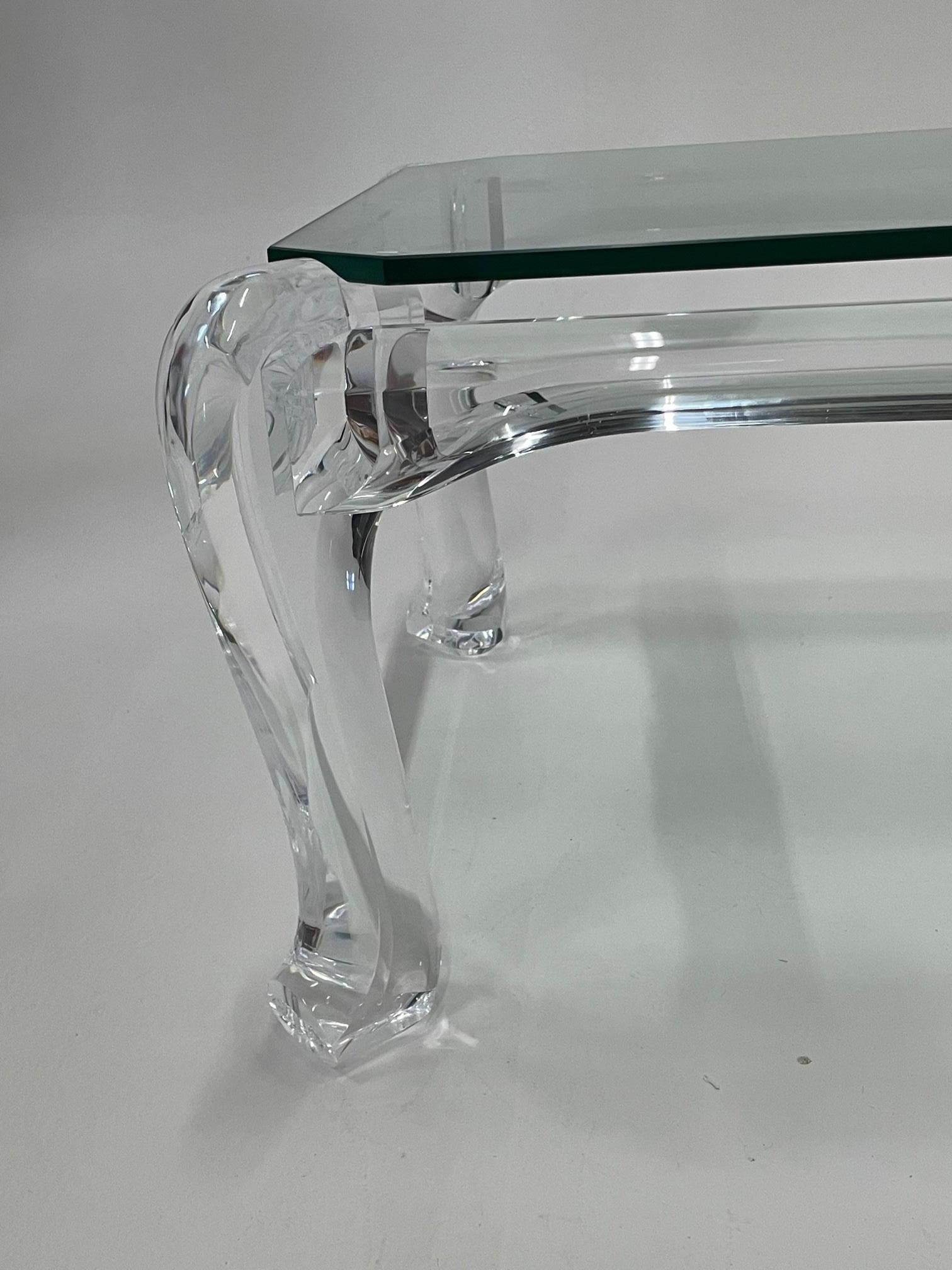 Super Hot Lucite Sculptural Mid-Century Modern Coffee Table For Sale 2