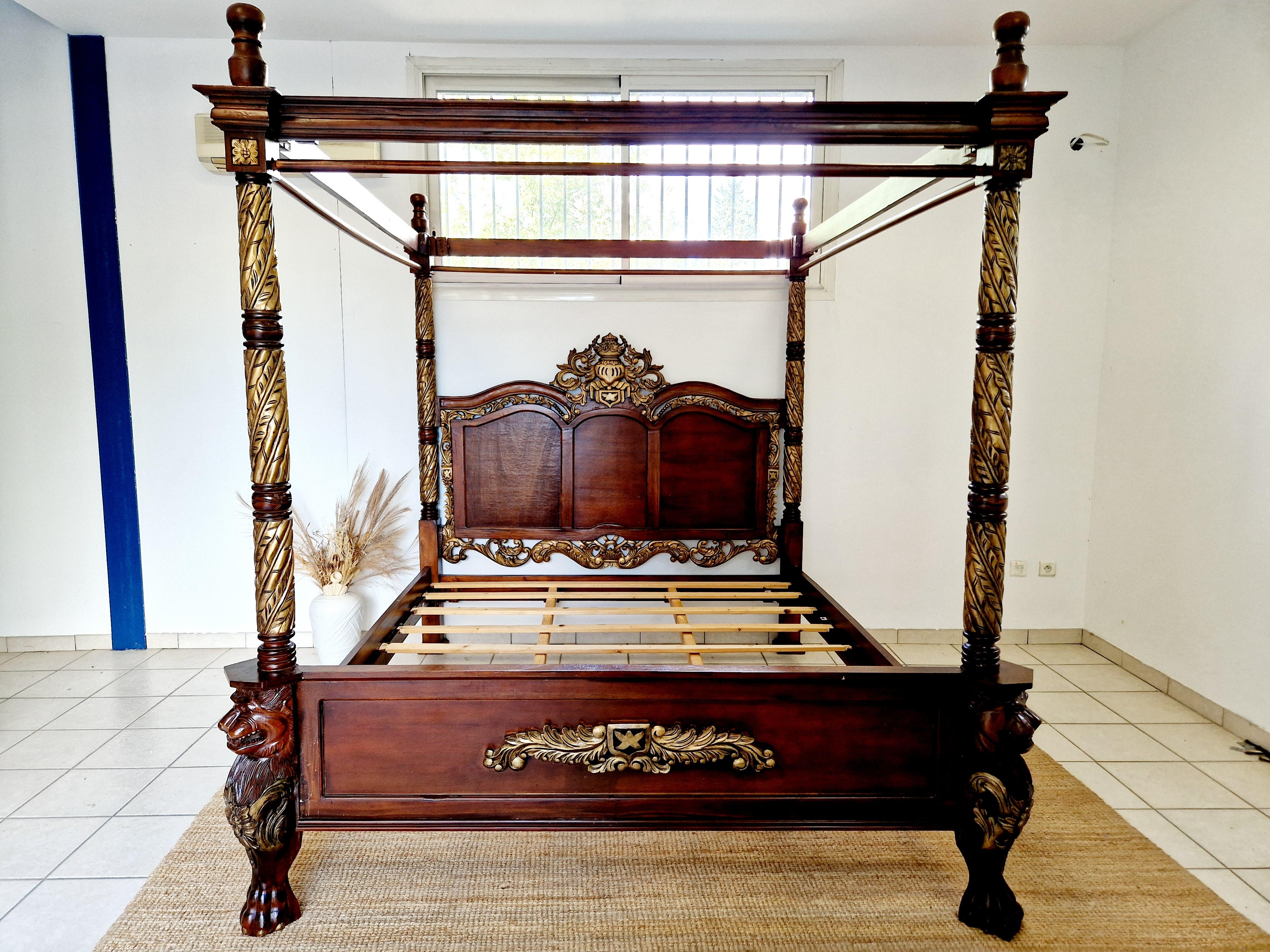 Letto a baldacchino super king size 11