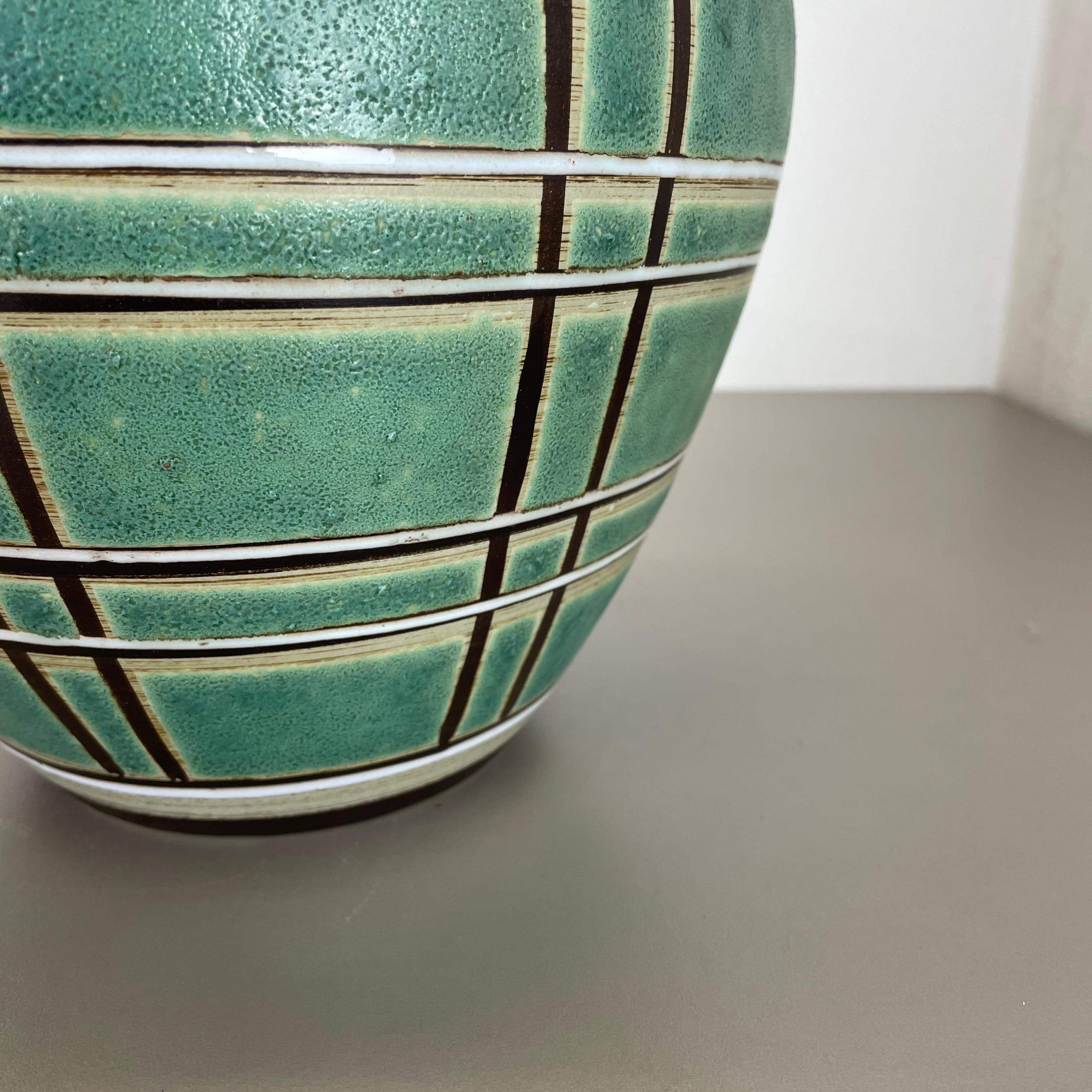 Super Large Ceramic Pottery Floor Vase by Marzi and Remy, Germany, 1960s In Good Condition For Sale In Kirchlengern, DE
