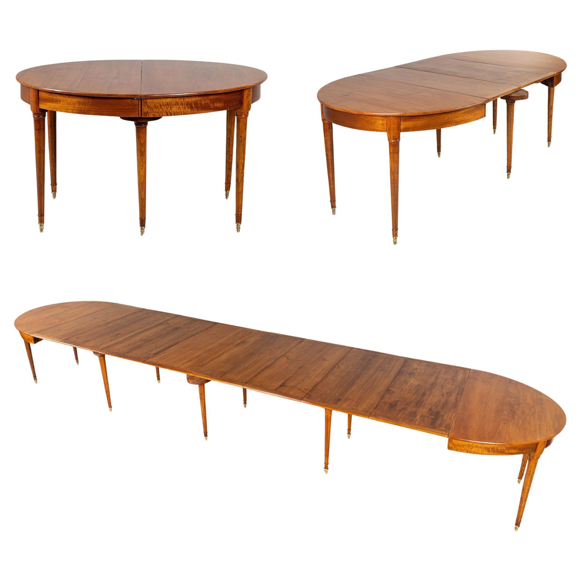 What is the best width for a dining table?