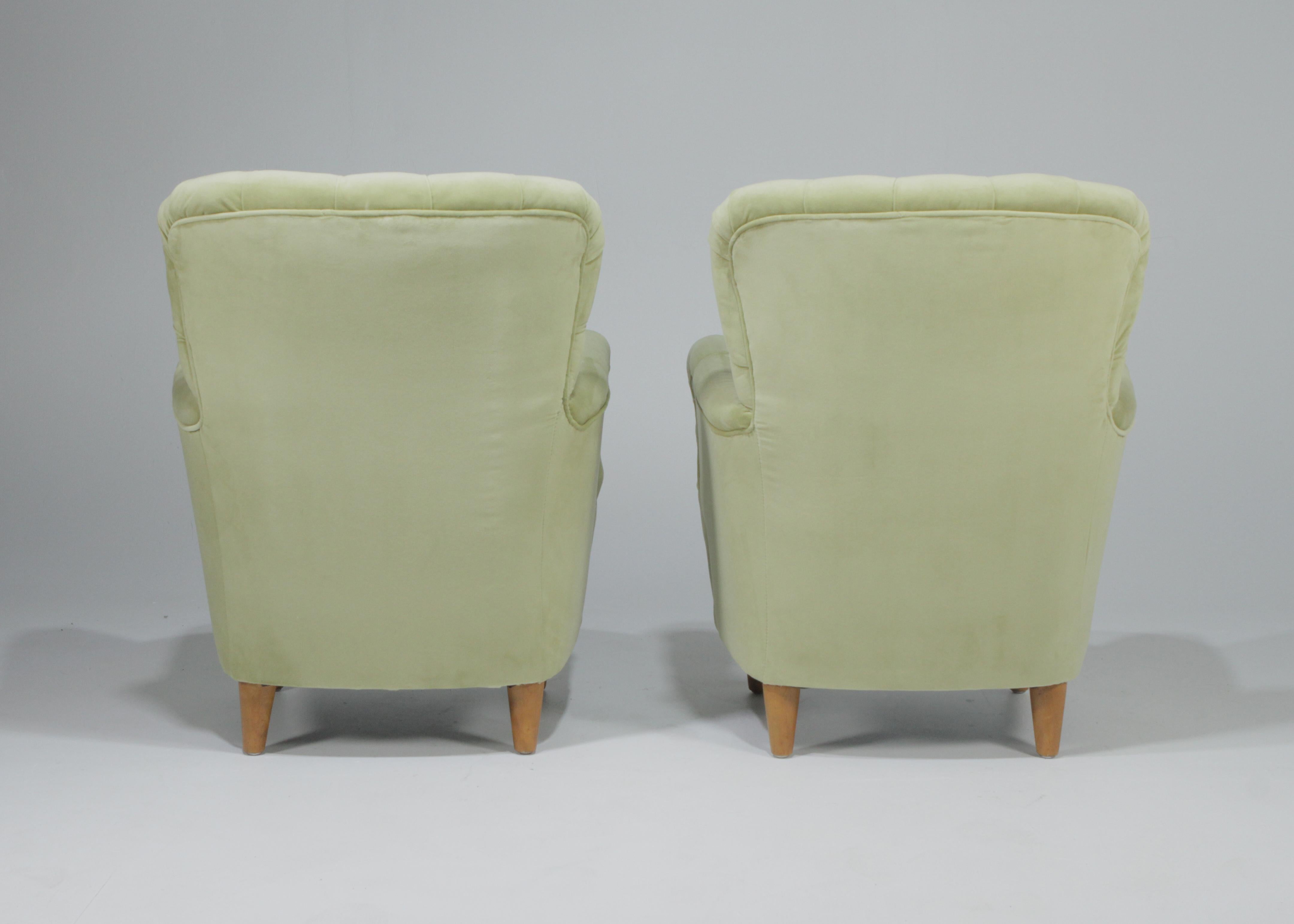 Iconic Pair of Swedish Club Chairs Attributed to Elias Svedberg In Good Condition For Sale In Hopewell, NJ