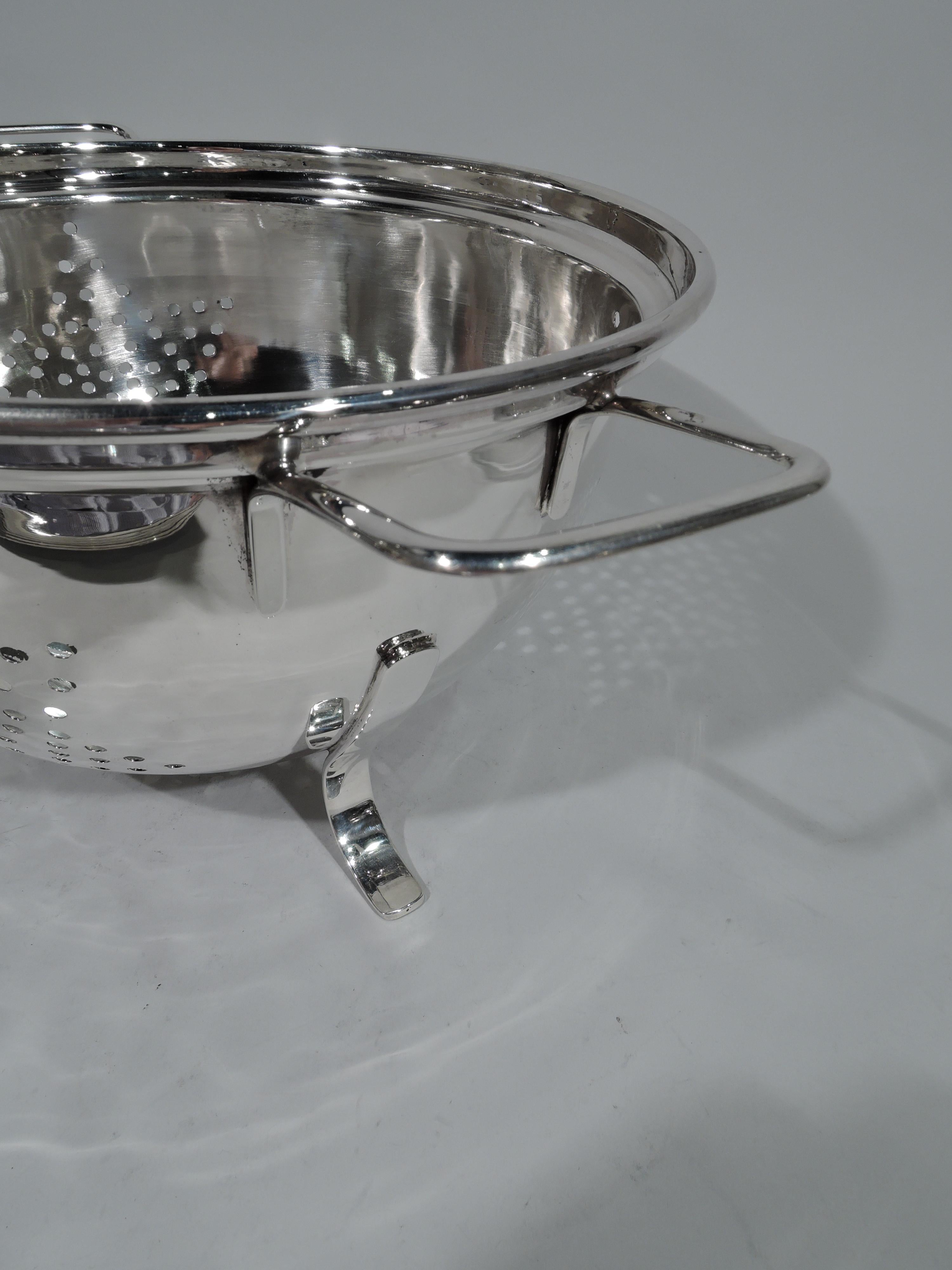 Super Luxurious Hand-Made Sterling Silver Colander by Cartier In Excellent Condition In New York, NY