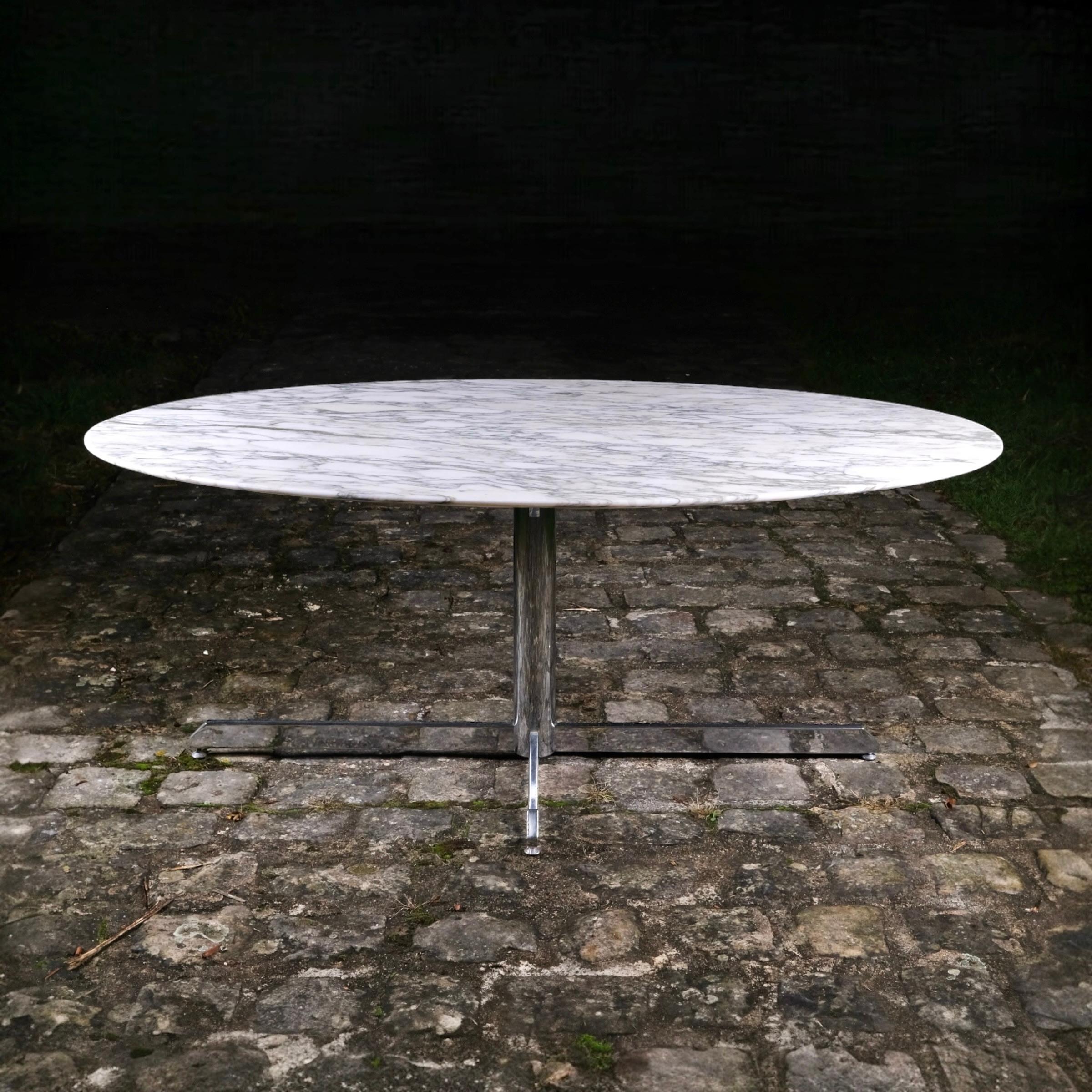 French Super Malta Calacatta marble table by Roche Bobois, France, 1980