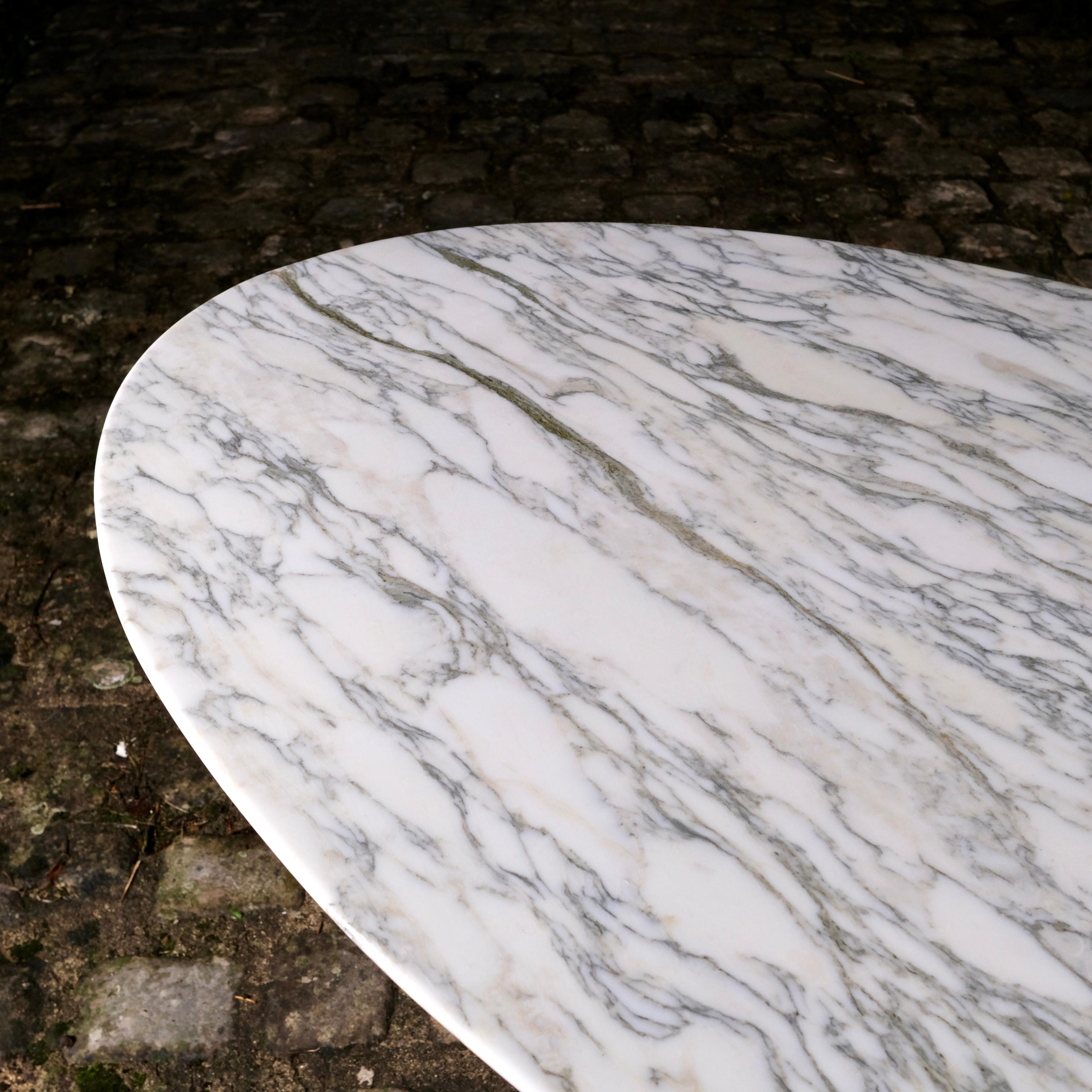 Super Malta Calacatta marble table by Roche Bobois, France, 1980 2