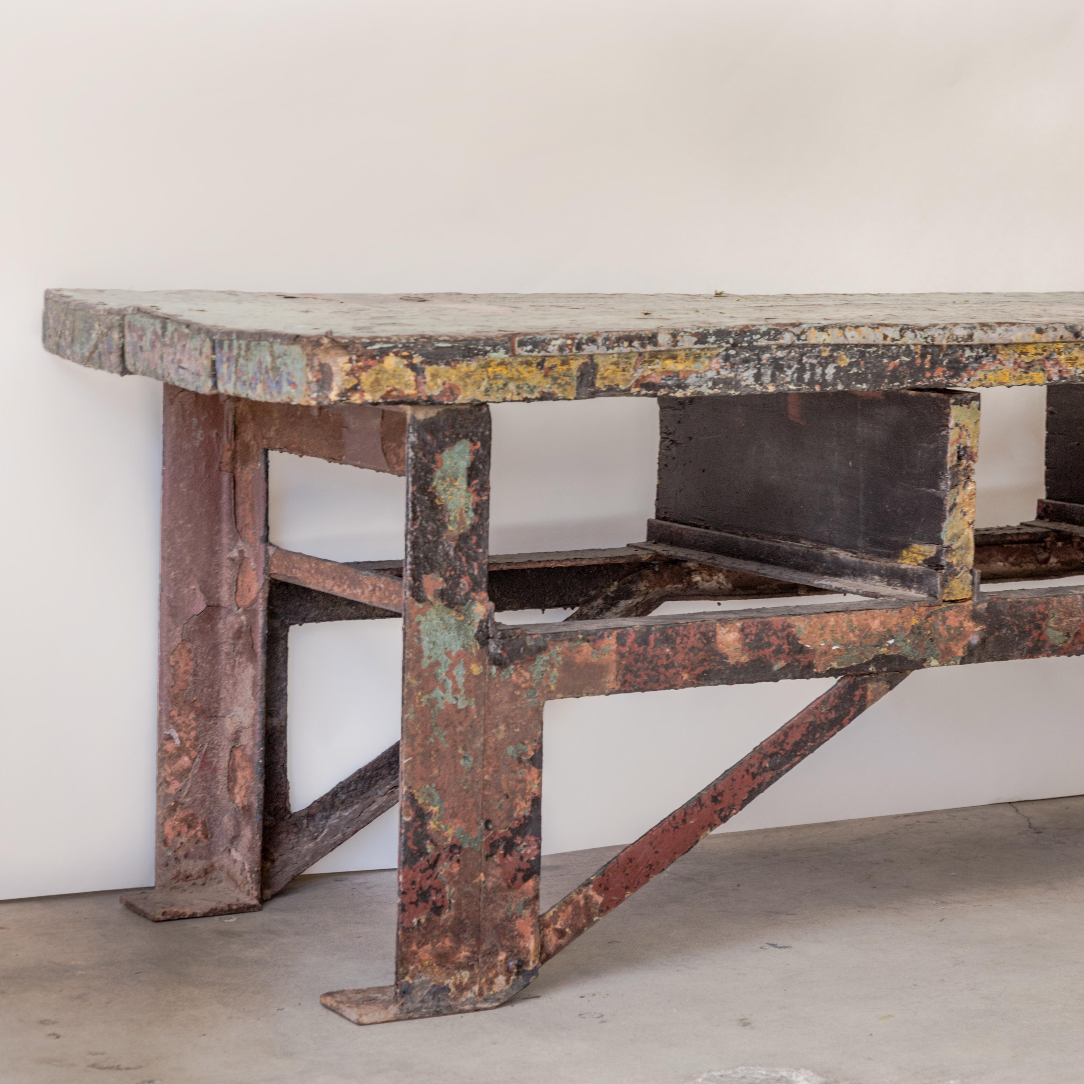 Table industrielle en bois et acier recouvert de metal&wood   en vente 2