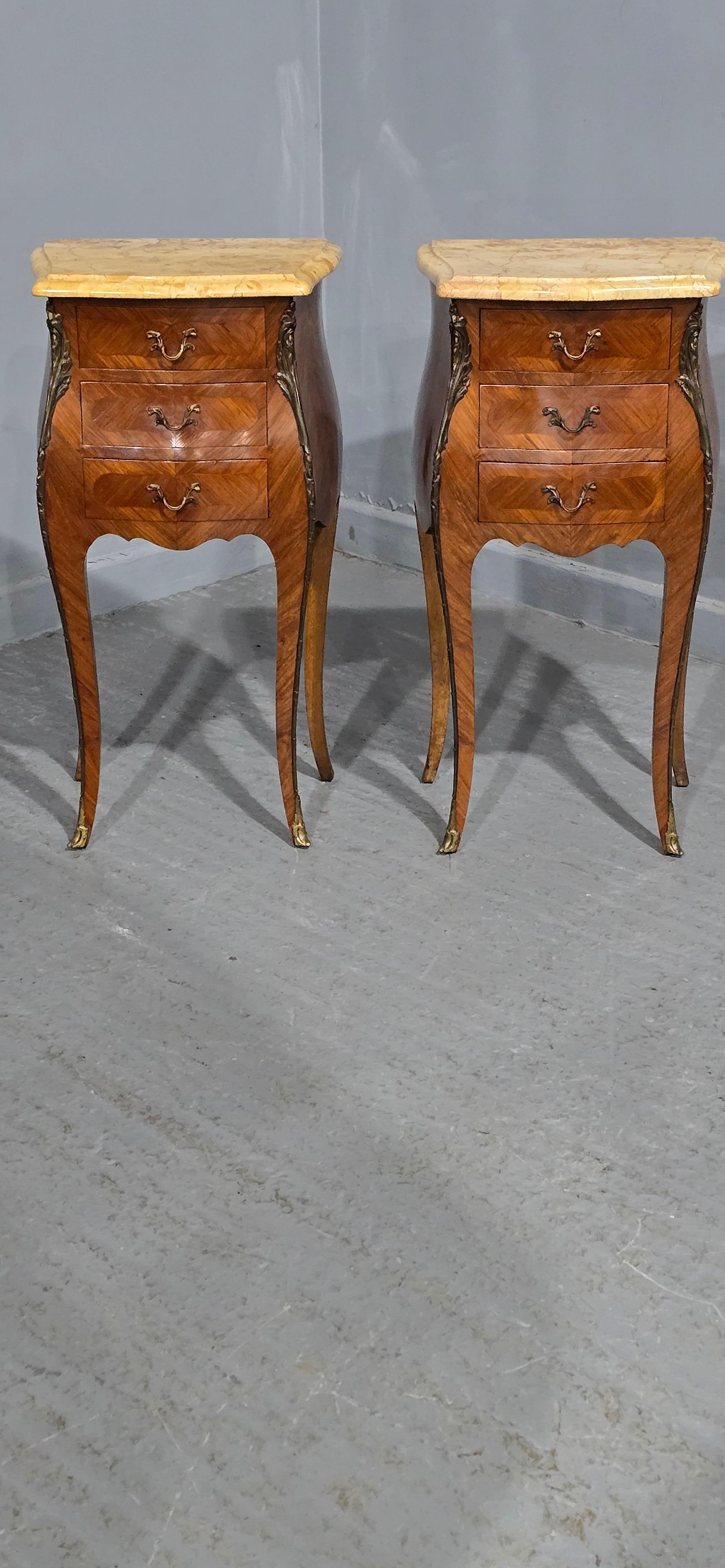 Louis XIV Super Pair Beside Lamp Chests of Drawers en vente