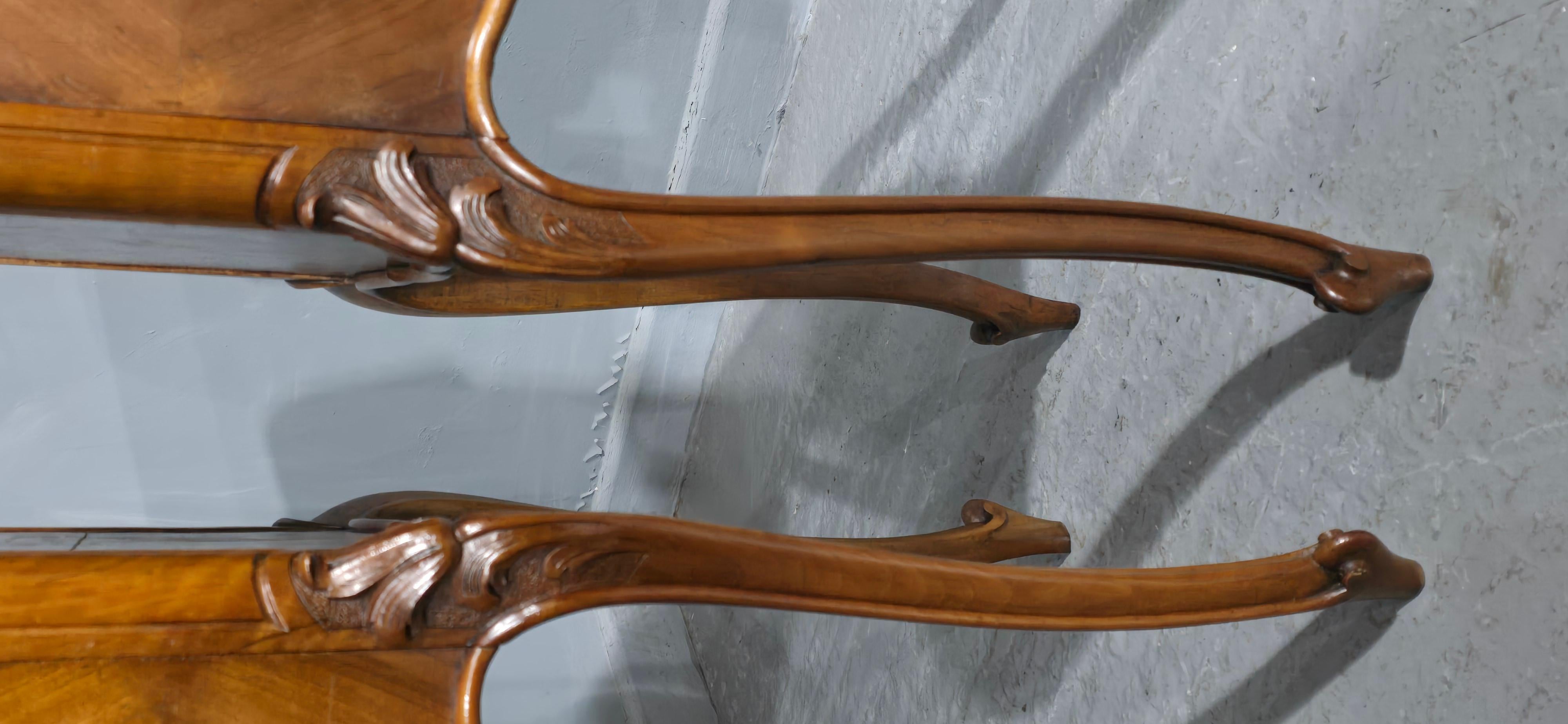 Noyer Super Pair French Bedside Lamp Cabinets en vente