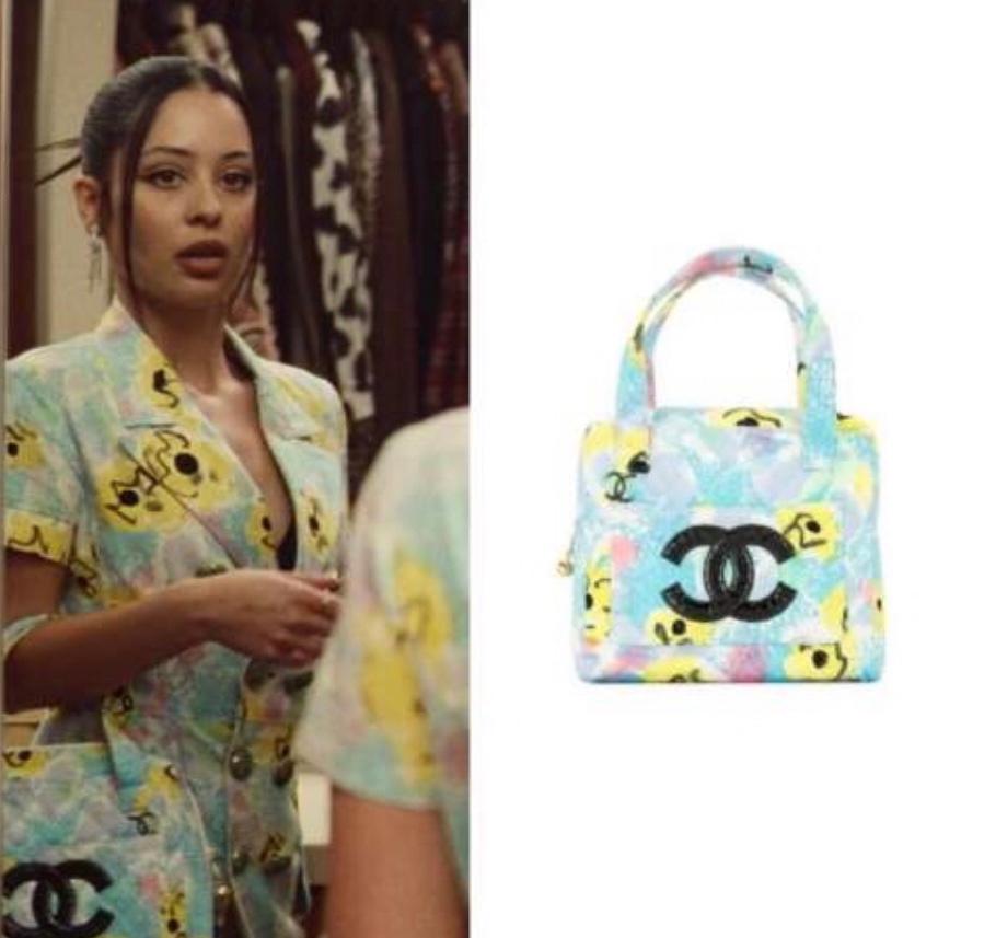 Super Rare 1997 Chanel Green/Red/White Overall Floral Print Canvas Handbag  For Sale 1
