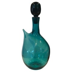 Rarísimo #5921 Decantador de vidrio soplado verde Nilo de Wayne Husted para Blenko