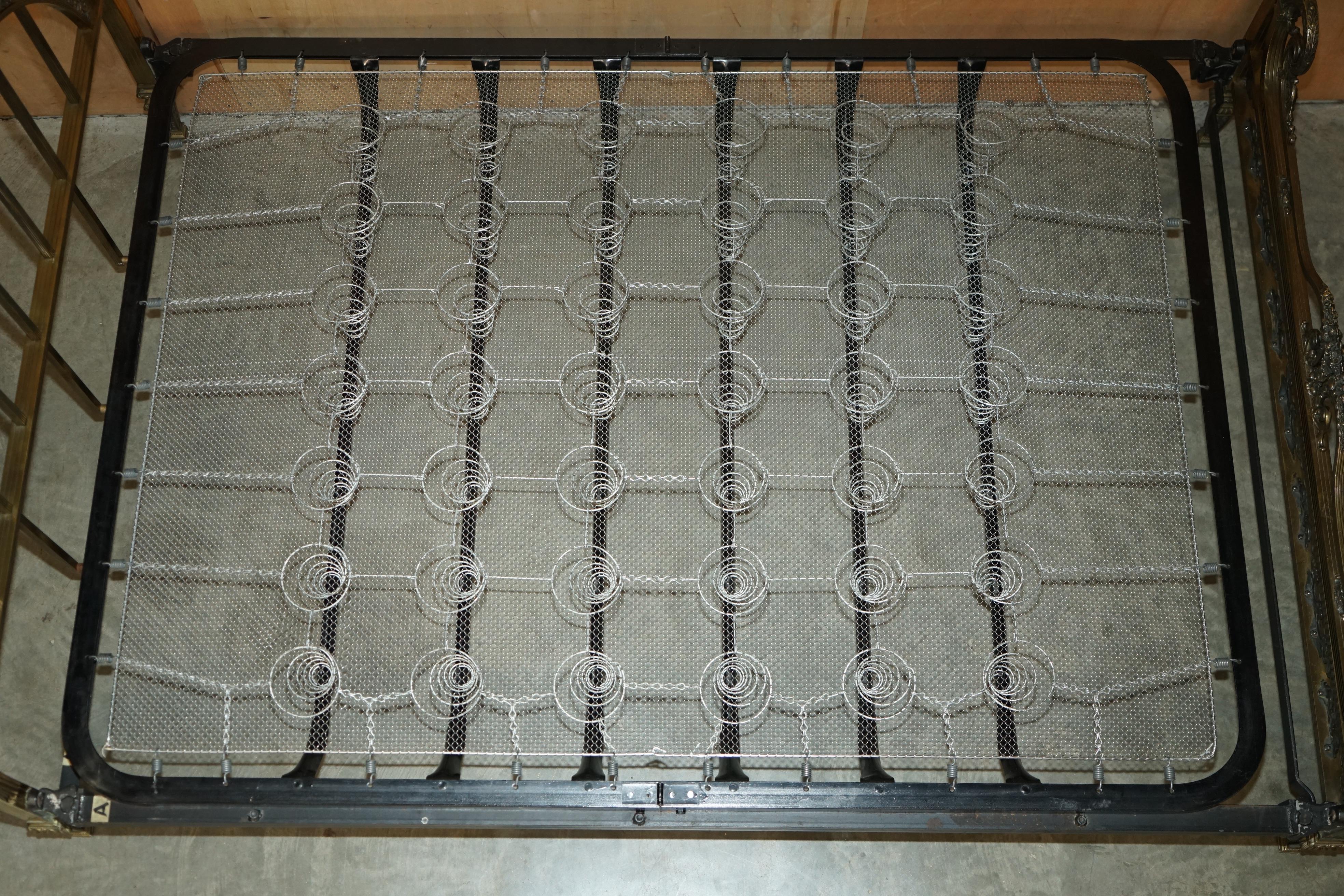 SUPER RARE FRANÇAIS CIRCA 1900 SOLID BRASS DOUBLE BED FRAME MUST SEE PICs en vente 9