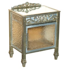SUPER RARO TAVOLO DA NOTTE IN OTTONE SOLIDO E VETRO DI ANTIQUE FRANCESE CIRCA 1900