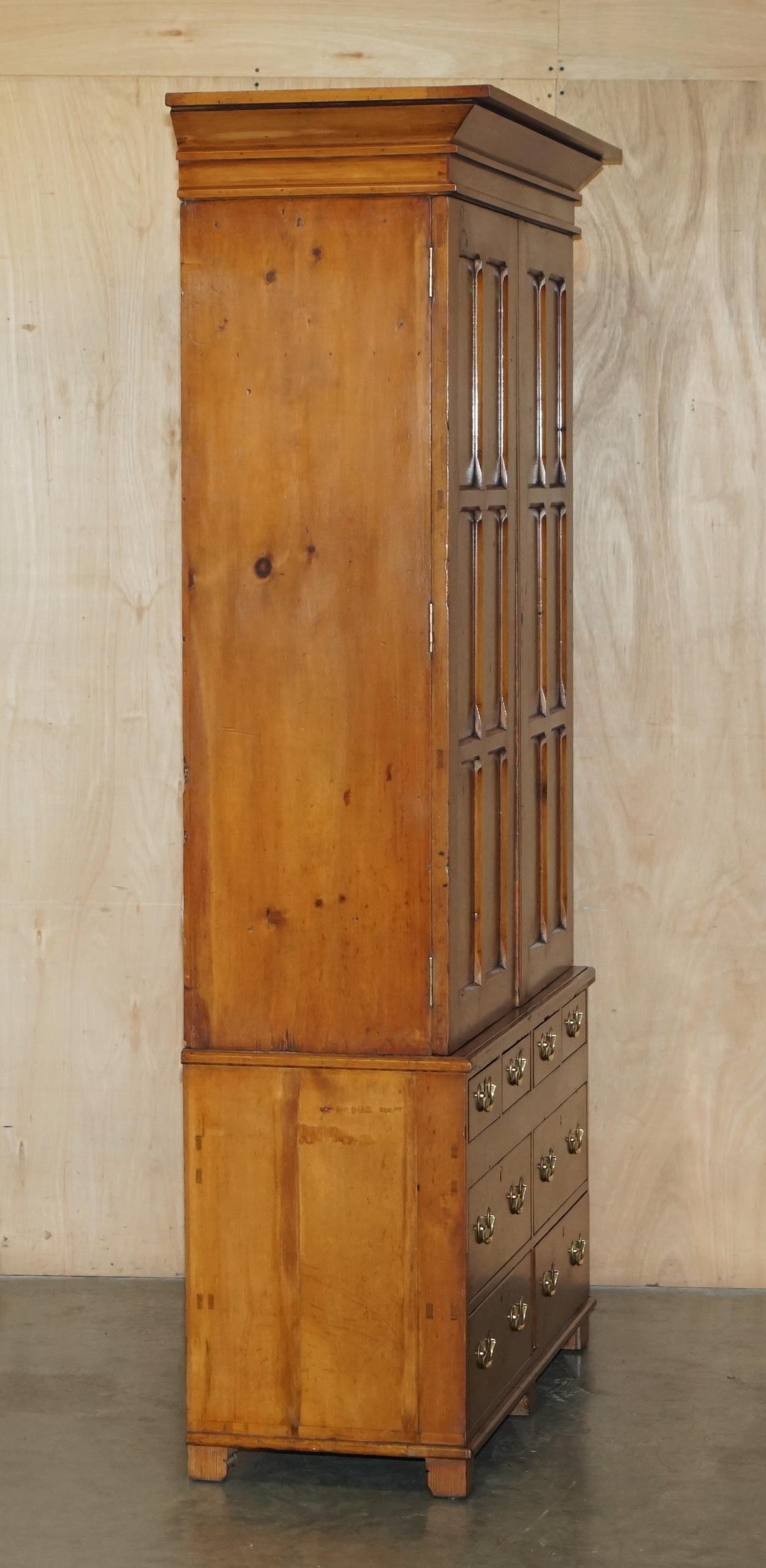 SUPER RARE FULLY RESTORED ANTiQUE VICTORIAN FRUITWOOD GUN COLLECTORS CABINET For Sale 2