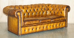 SUPER RARE FULLY RESTORED VINTAGE CIGAR BROWN LEATHER CHESTERFiELD SOFA BED