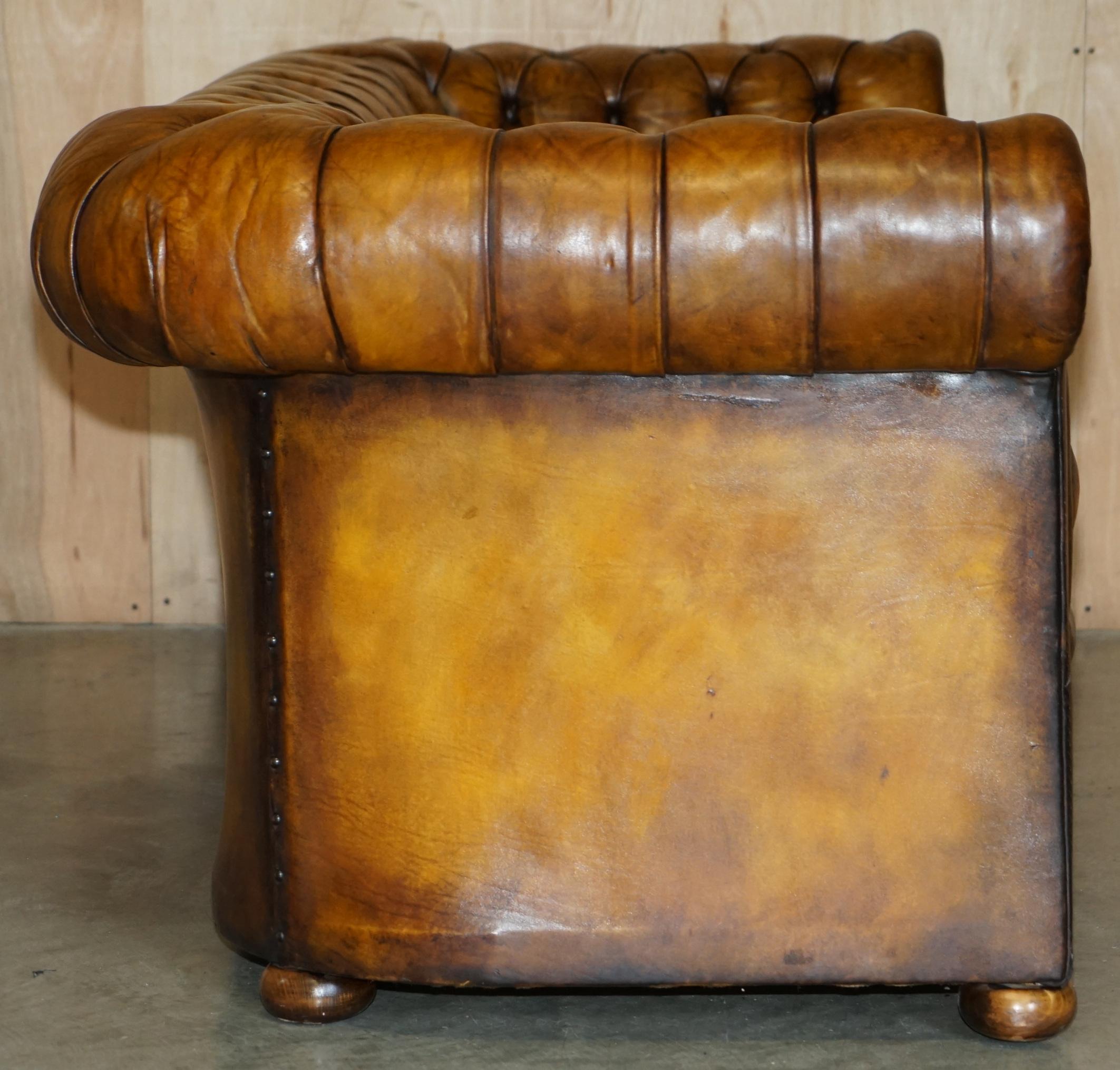 SUPER RARE FULLY RESTORED ViNTAGE CIGAR BROWN LEATHER CHESTERFIELD SOFA PART SET For Sale 11