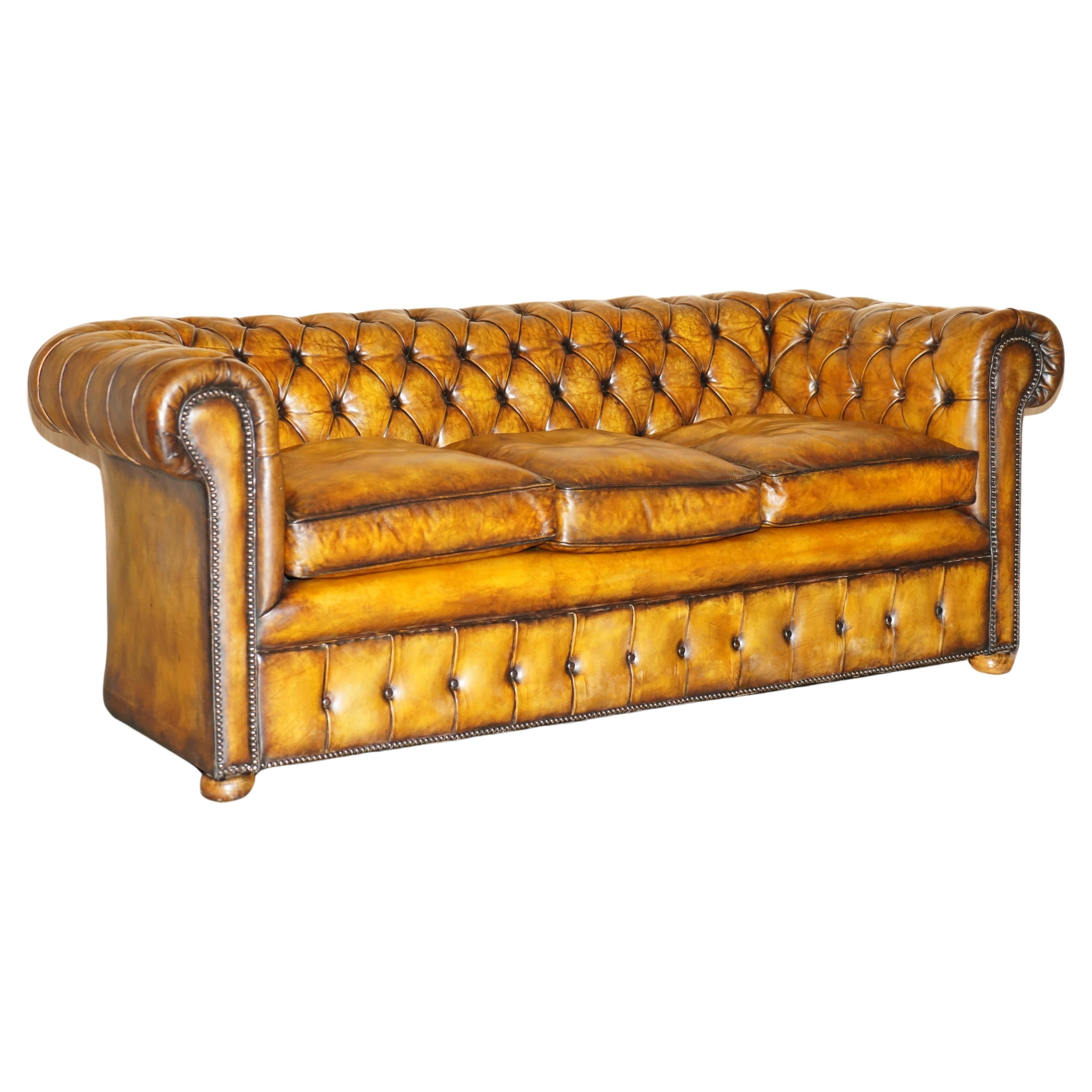 SUPER RARE FULLY RESTORED ViNTAGE CIGAR BROWN LEATHER CHESTERFIELD SOFA PART SET For Sale