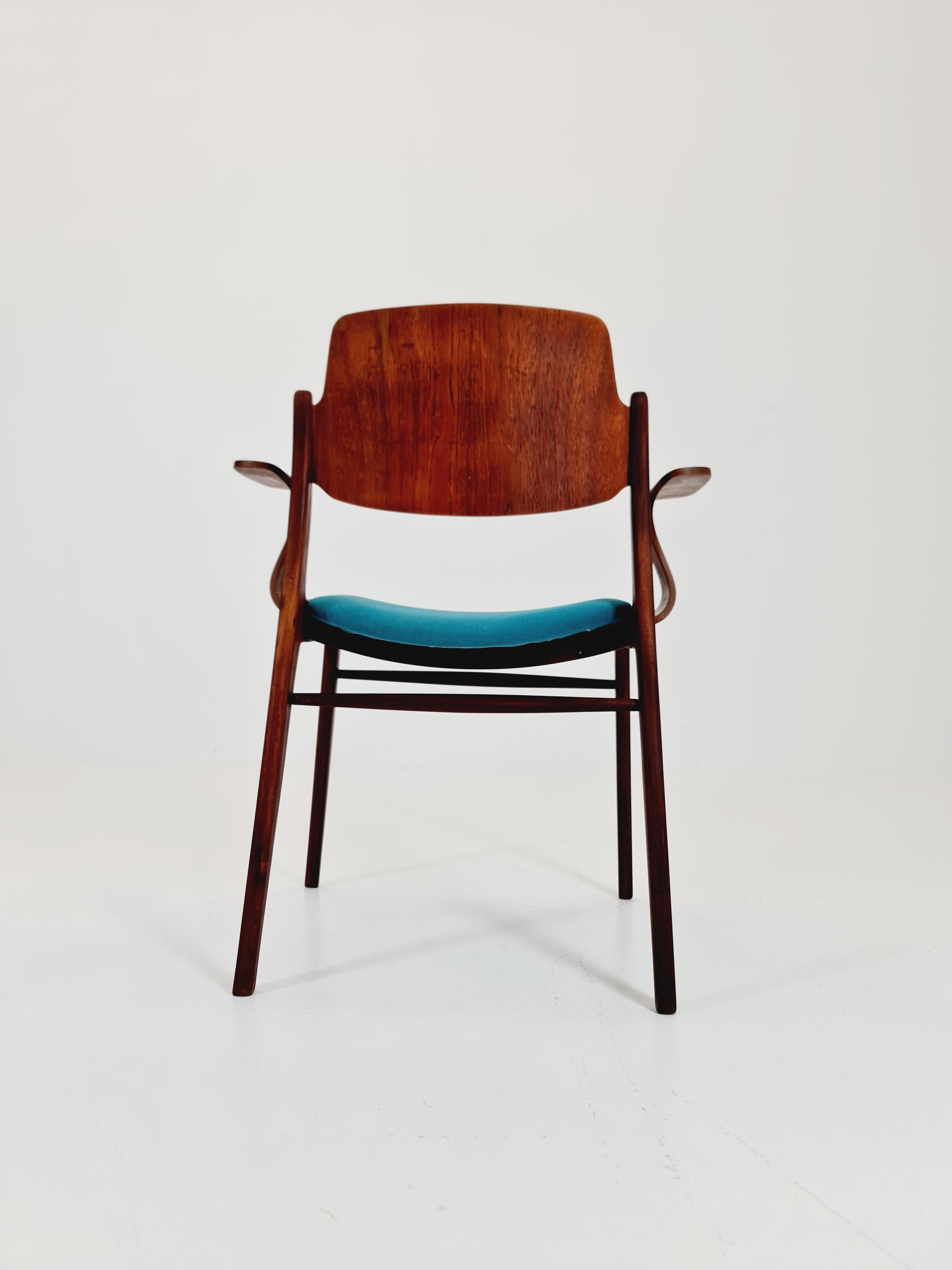 Super Rare German teak  Armchair  by  Georg Leowald for wilkhan  1960s For Sale 1