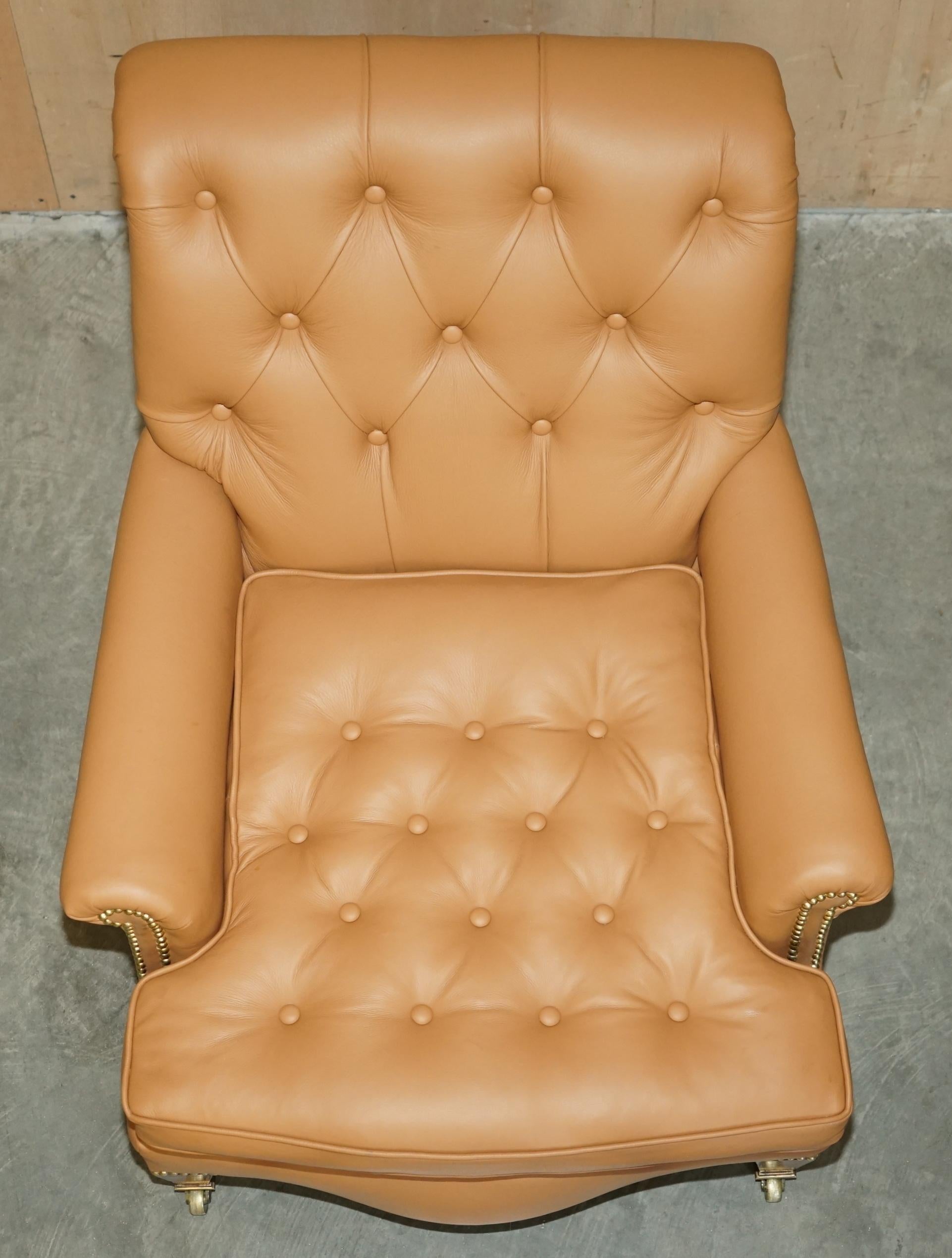 SUPER SELTENE HOWARD & SON'S FULLY RESTORED CHESTERFiELD BROWN LEATHER ARMCHAIR im Angebot 6