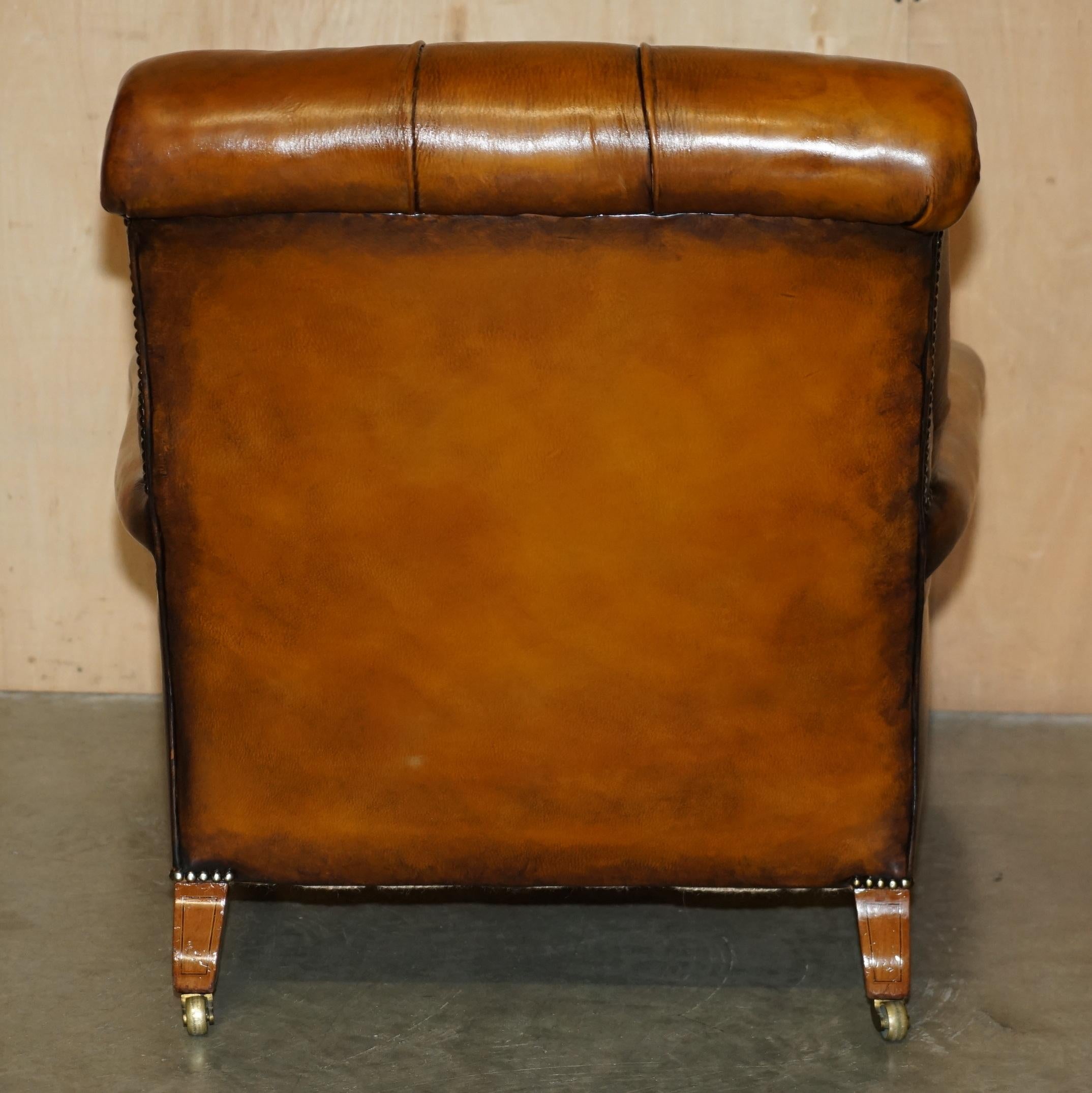 SILLÓN DE CUERO MARRÓN SUPER RARO HOWARD & SON'S COMPLETAMENTE RESTAURADO CHESTERFIELD en venta 7