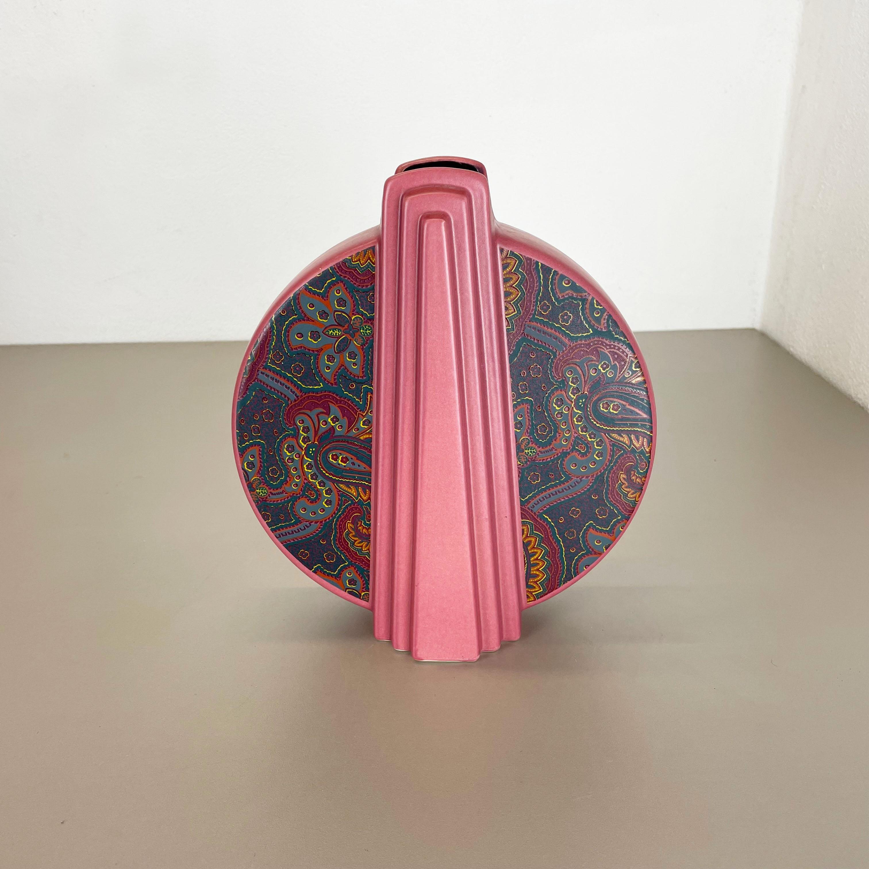 Mid-Century Modern Superbe et rare vase en céramique d'art sur lave de style Memphis, Bay Ceramics Allemagne, 1980 en vente