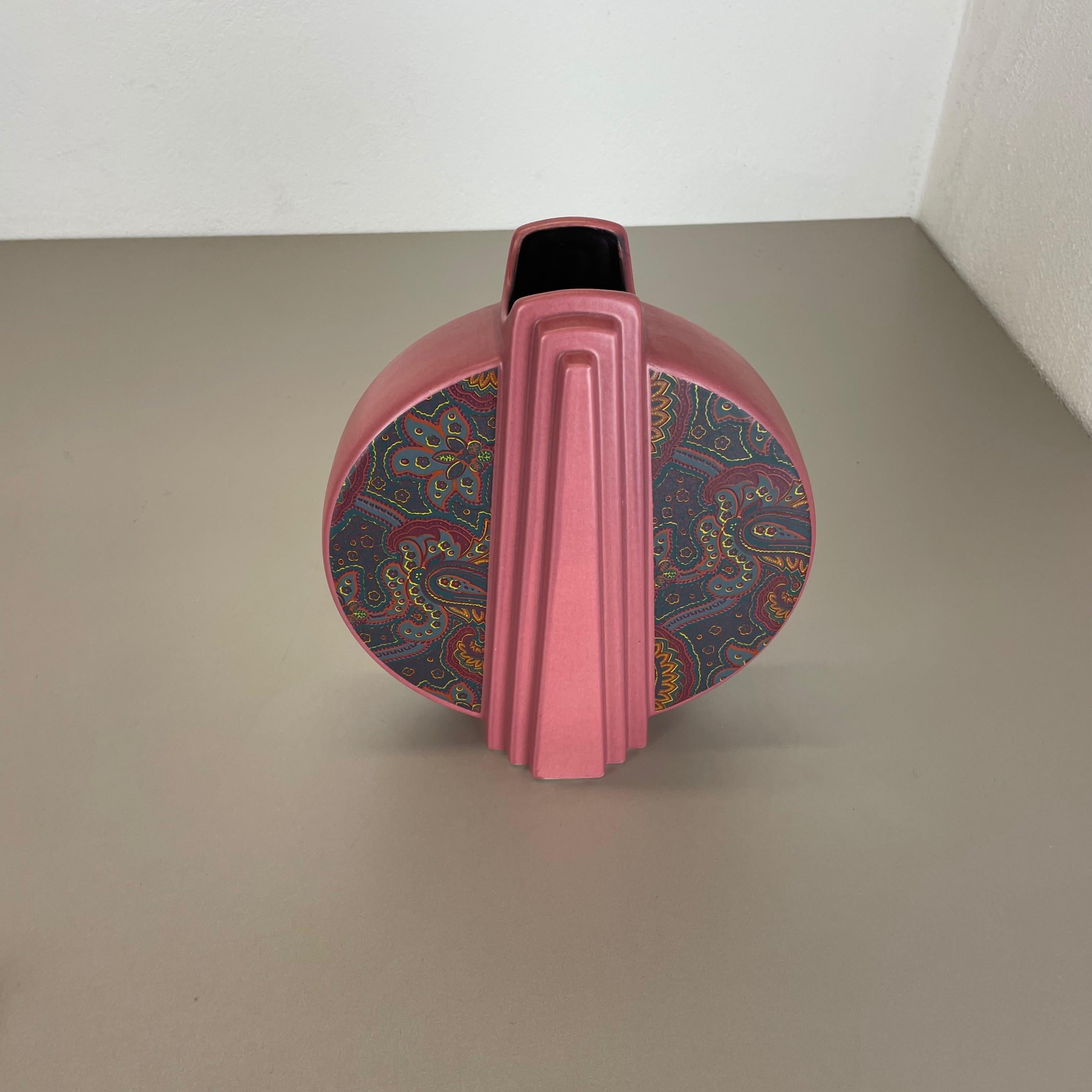 Superbe et rare vase en céramique d'art sur lave de style Memphis, Bay Ceramics Allemagne, 1980 en vente 1
