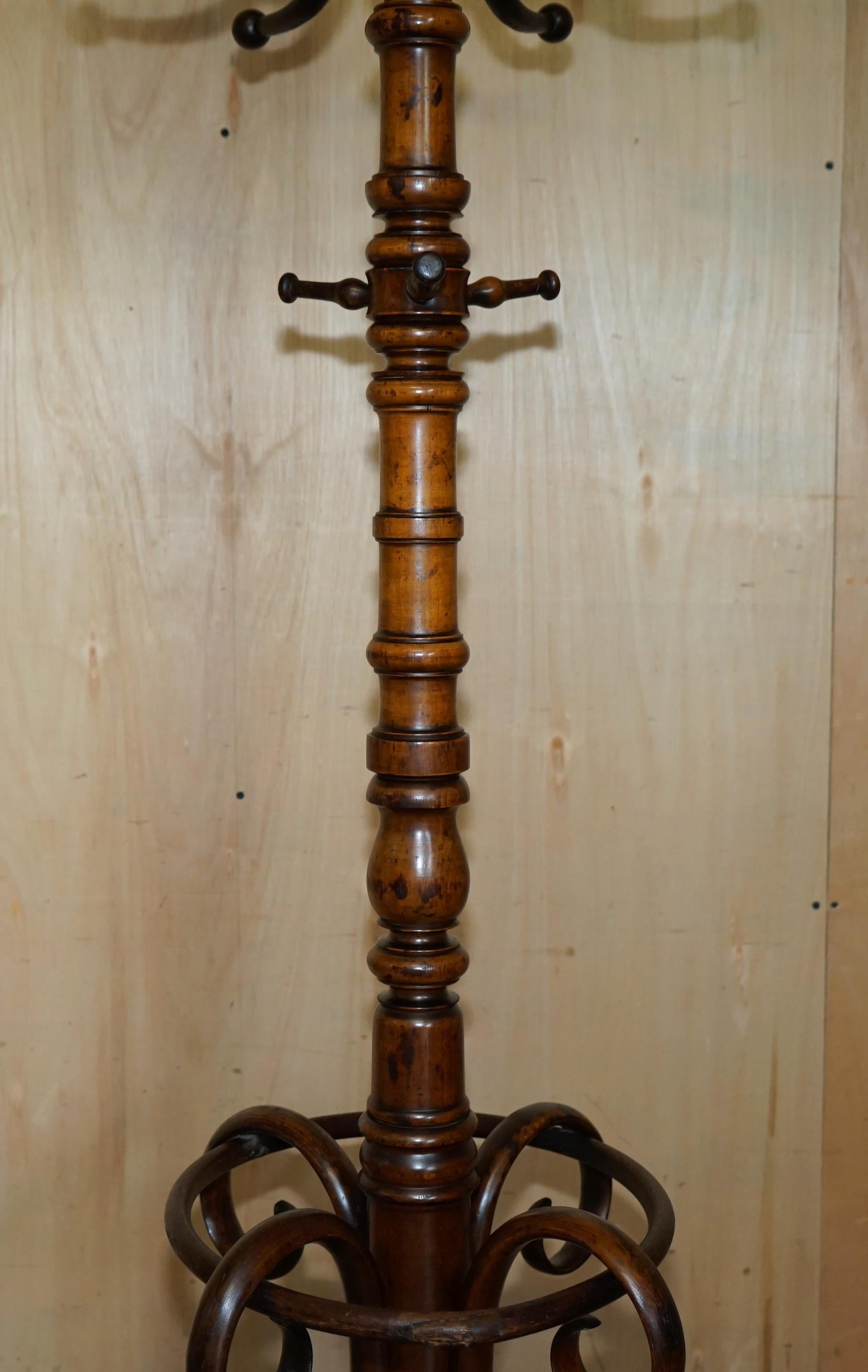 Hand-Crafted SUPER RARE ORIGINAL ANTiQUE VICTORIAN CIRCA 1880 THONET BENTWOOD COAT RACK STAND For Sale