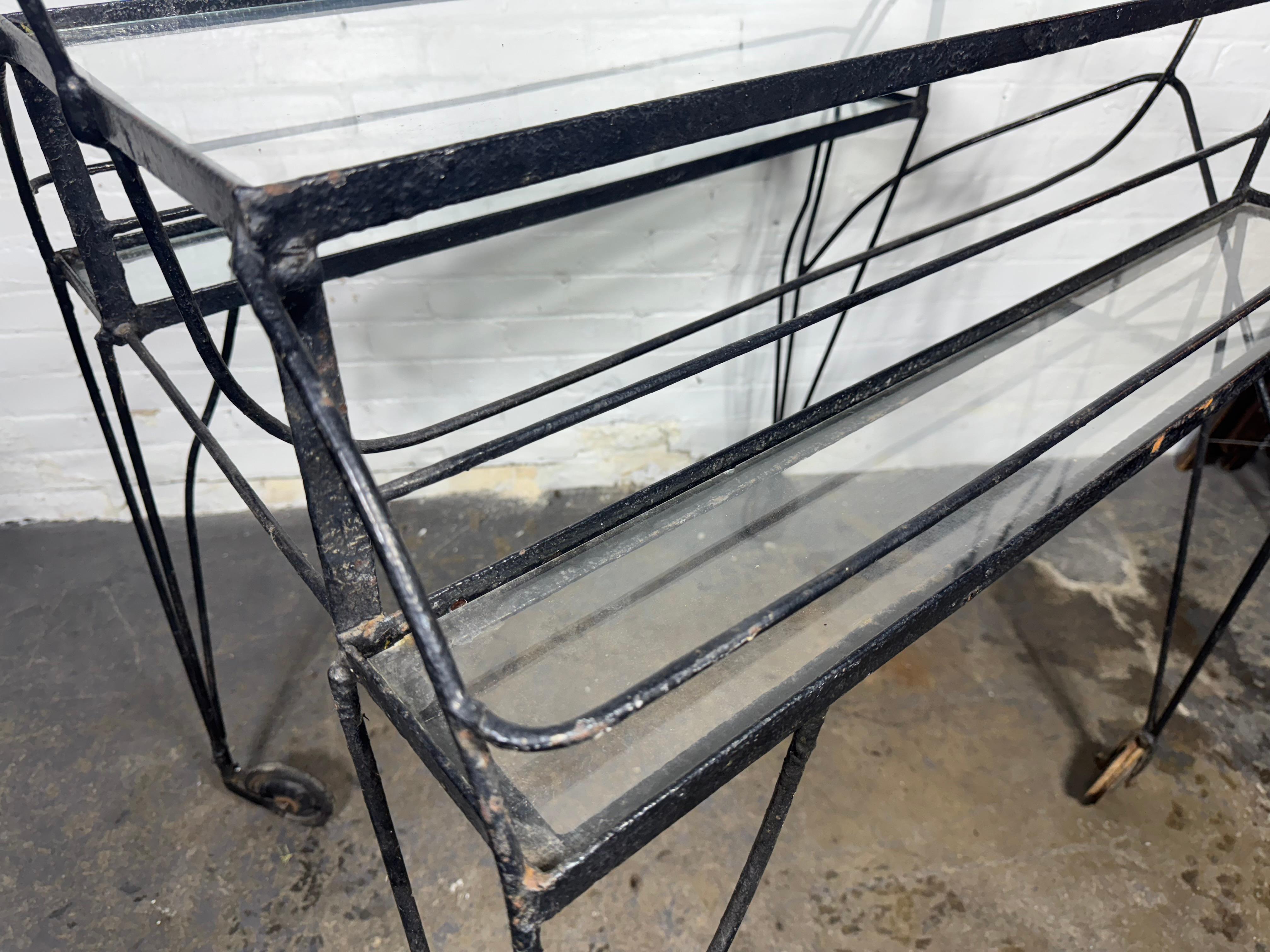 Mid-Century Modern Super rare, vitrine de magasin, BAR / TEA CART 