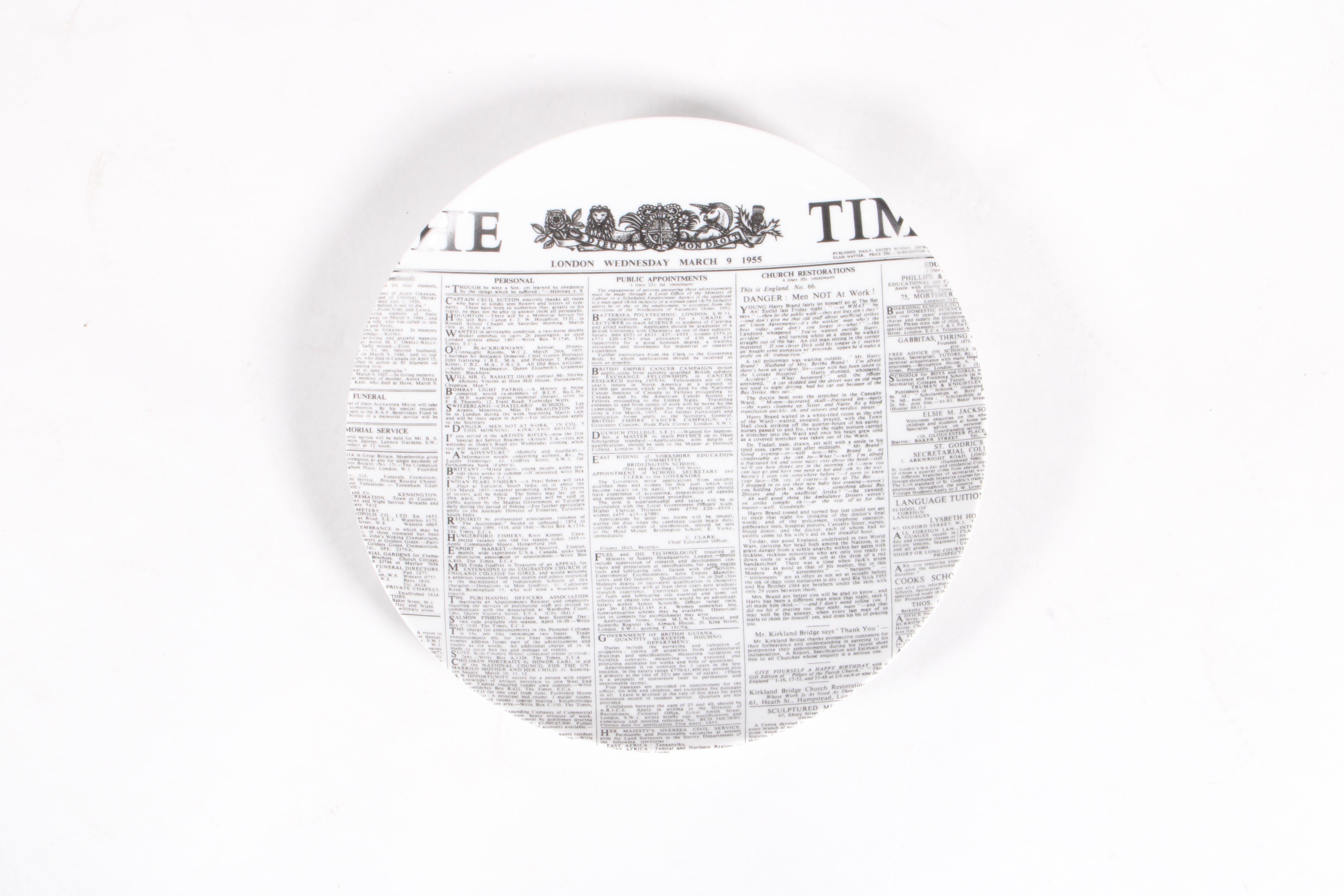 Seltene & atemberaubende dekorative Satz von sechs Fornasetti Platten im Angebot 3