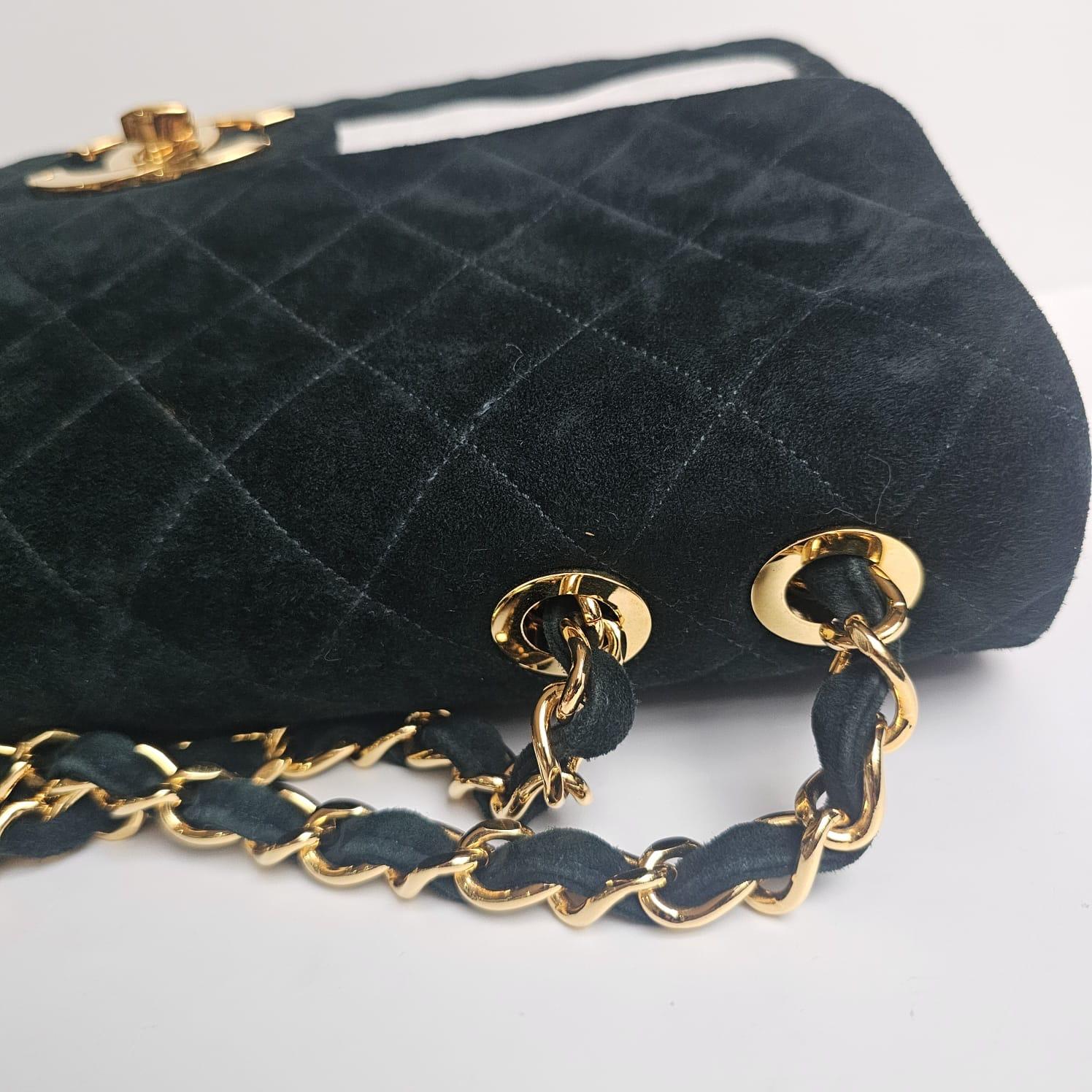Super rare sac à rabat vintage Chanel en daim matelassé émeraude Maxi CC des années 90 en vente 1