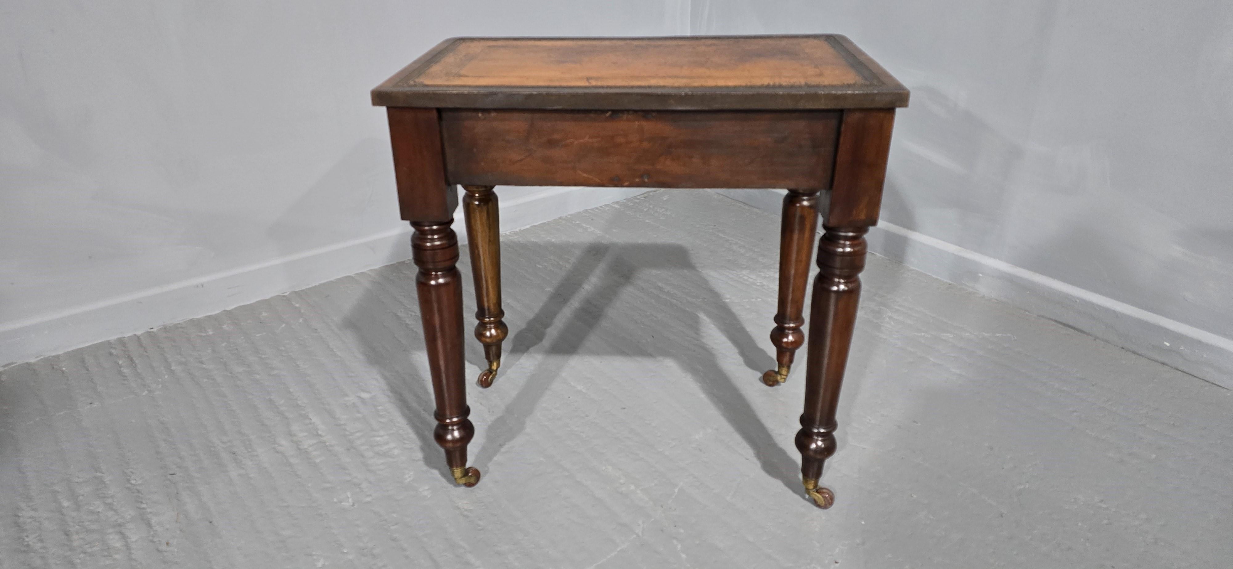 XIXe siècle Super petit bureau victorien en vente