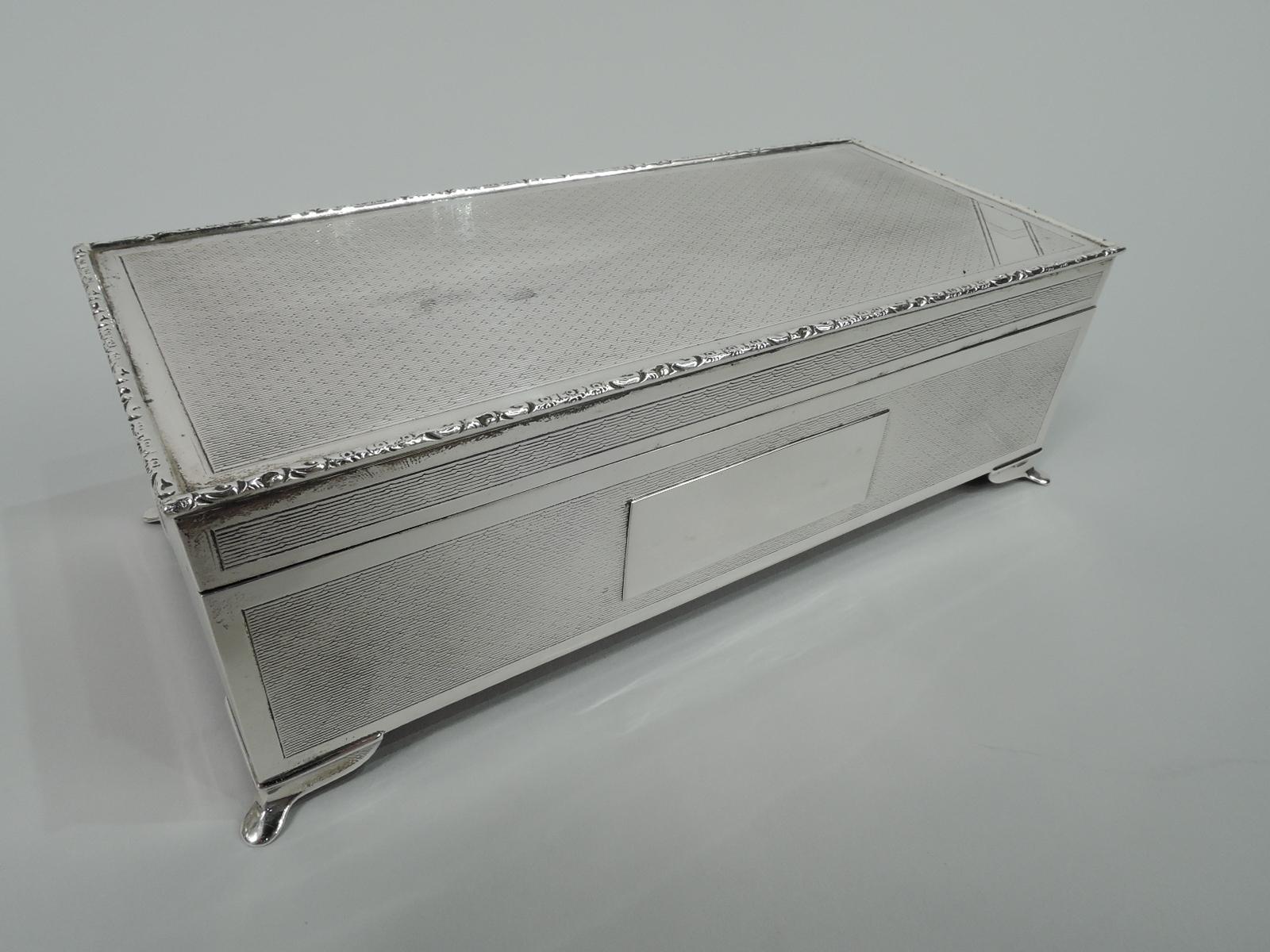 Super Stylish English Art Deco Sterling Silver Box In Excellent Condition For Sale In New York, NY