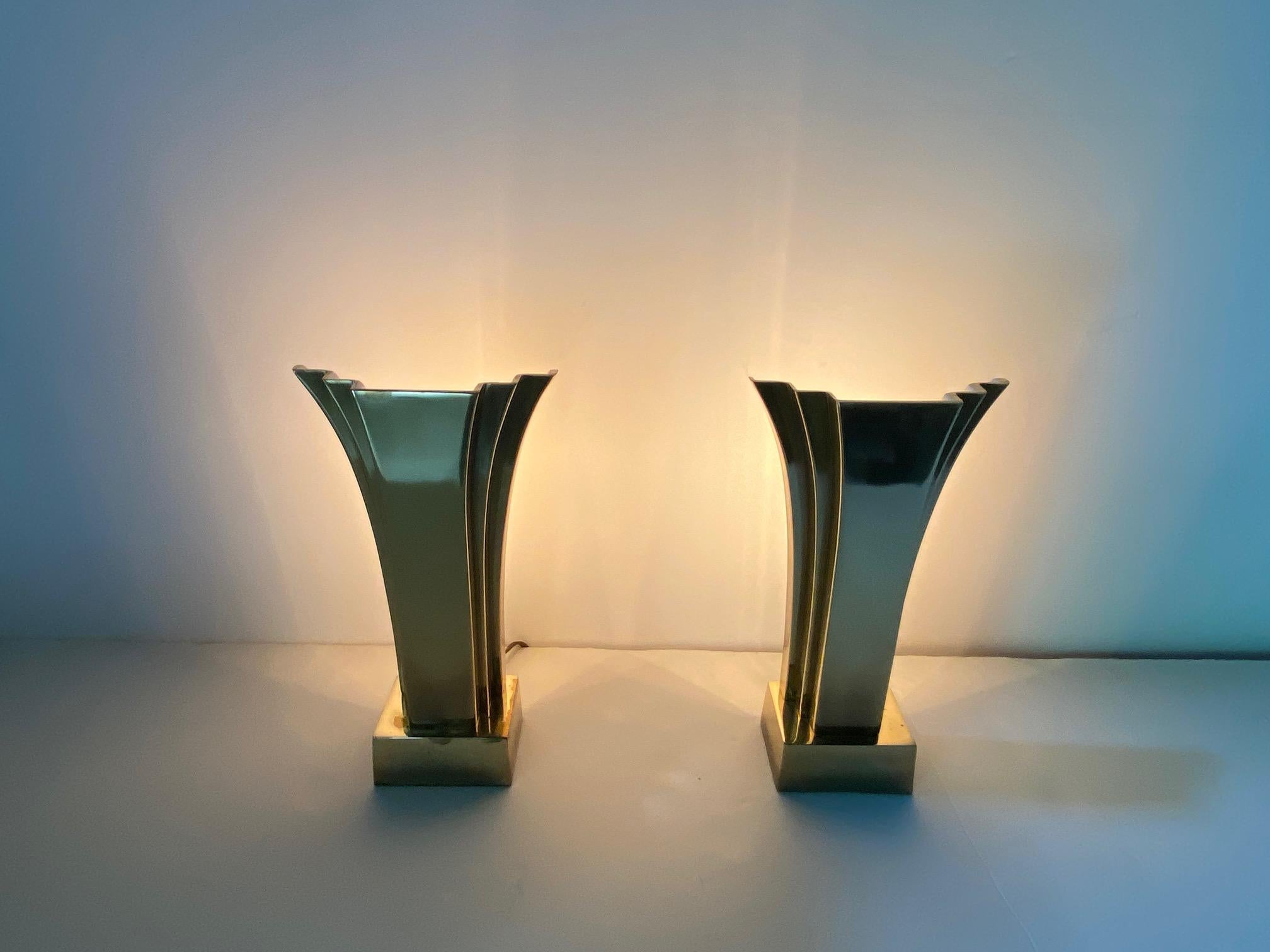 Super Stylish Pair of Mid Century Art Deco Brass Table Lamps by Stiffel 6