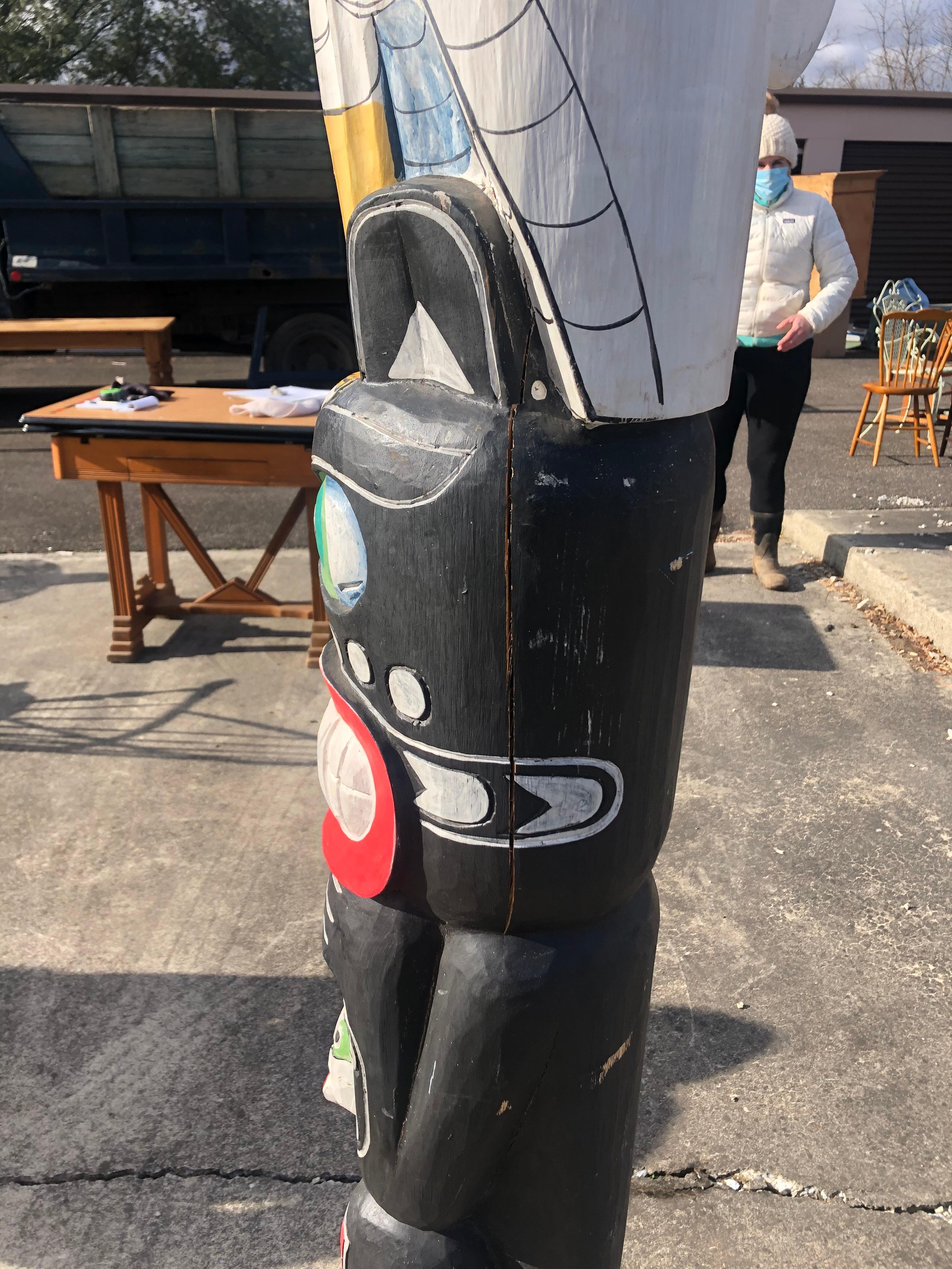 totem pole dove