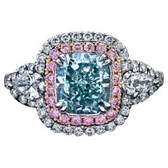 Super Unique GIA certified 2.02ct Fancy Intense Bluish Green Diamond Ring