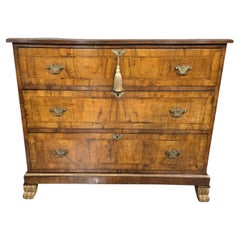 Commodes and Chests of Drawers