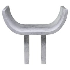 Chaises post-modernes